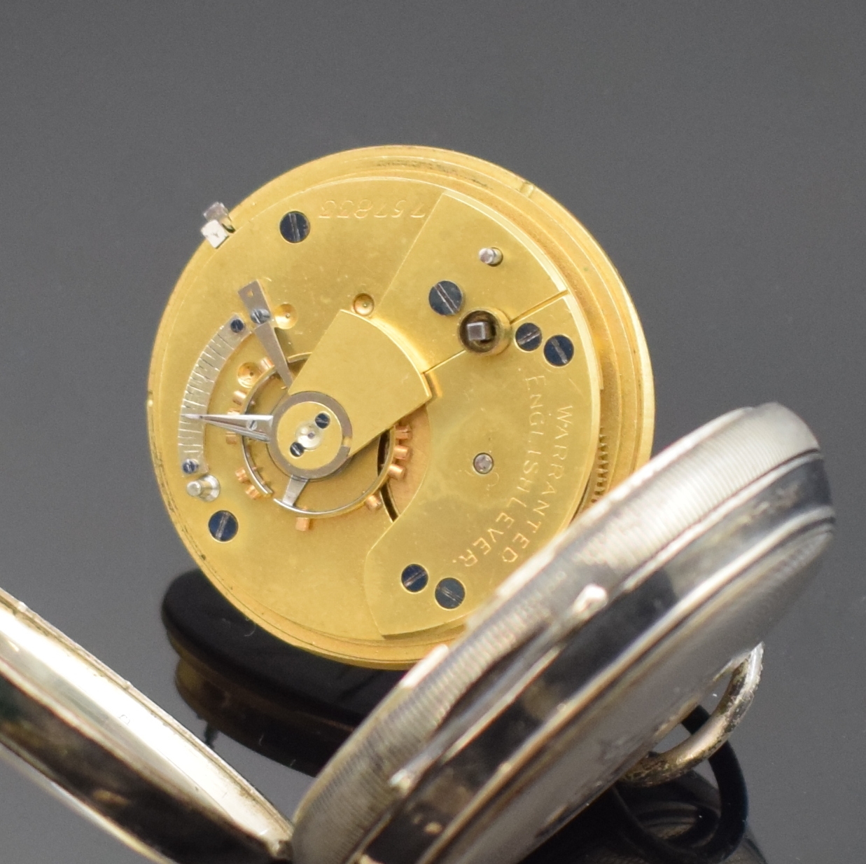 Detail e: Konvolut: 3 schwere, offene Taschenuhren in Sterlingsilber, um 1880, Schlüsselaufzug, 2x England, Emailzifferbl., kl. Sek. b. 6, verg. ...