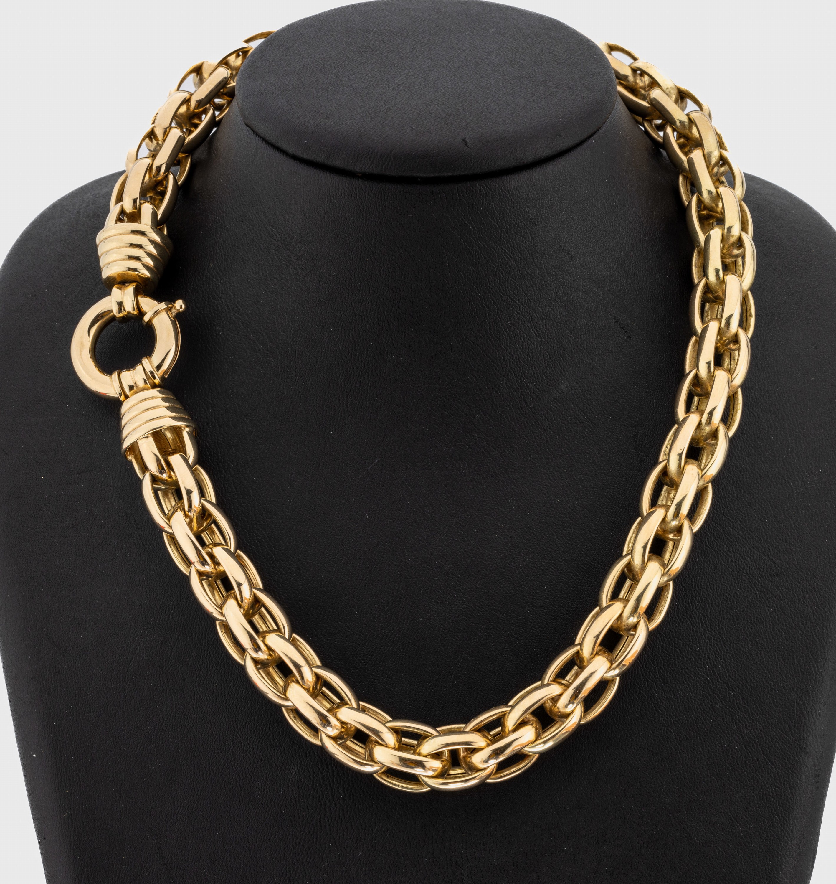 14 kt Gold Collier, GG 585/000, ovale Glieder in sich verschlungen, große Federringschließe, L. ca. 42 cm, ca. 81.7 g