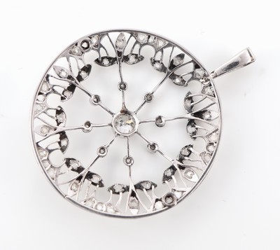 26878923a - Platin Jugendstil Diamant-Anhänger, um 1900, Pt gepr., feine runde Arbeit, floral, ...