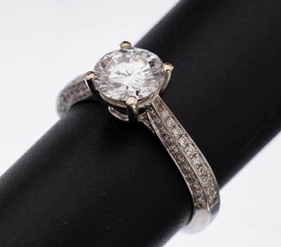 Image 26878986 - 18 kt Gold Brillant-Ring, WG 750/000, mittiger Brillant ca. 1.51 ct feines ...