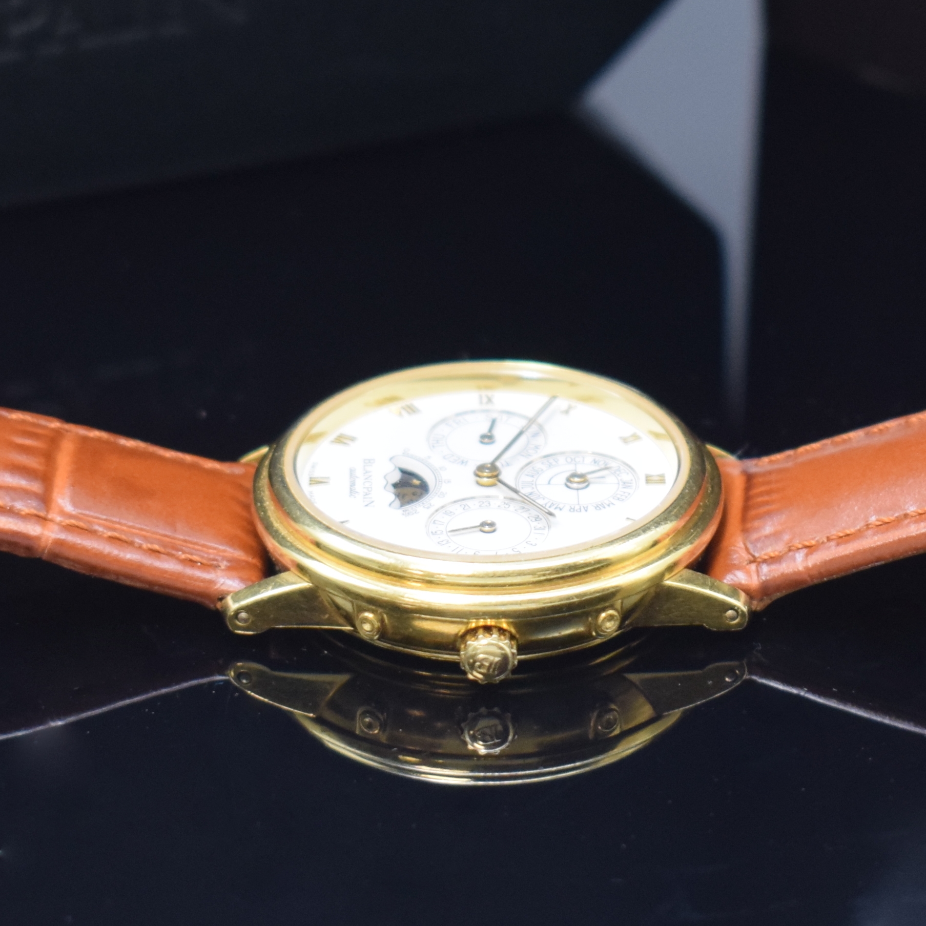 Detail d: BLANCPAIN Villeret Armbanduhr mit "Ewigem Kalender" Referenz 5495 in GG 750/000, Schweiz verk. lt. beil. Garantie 08/1990, Automatik, ...