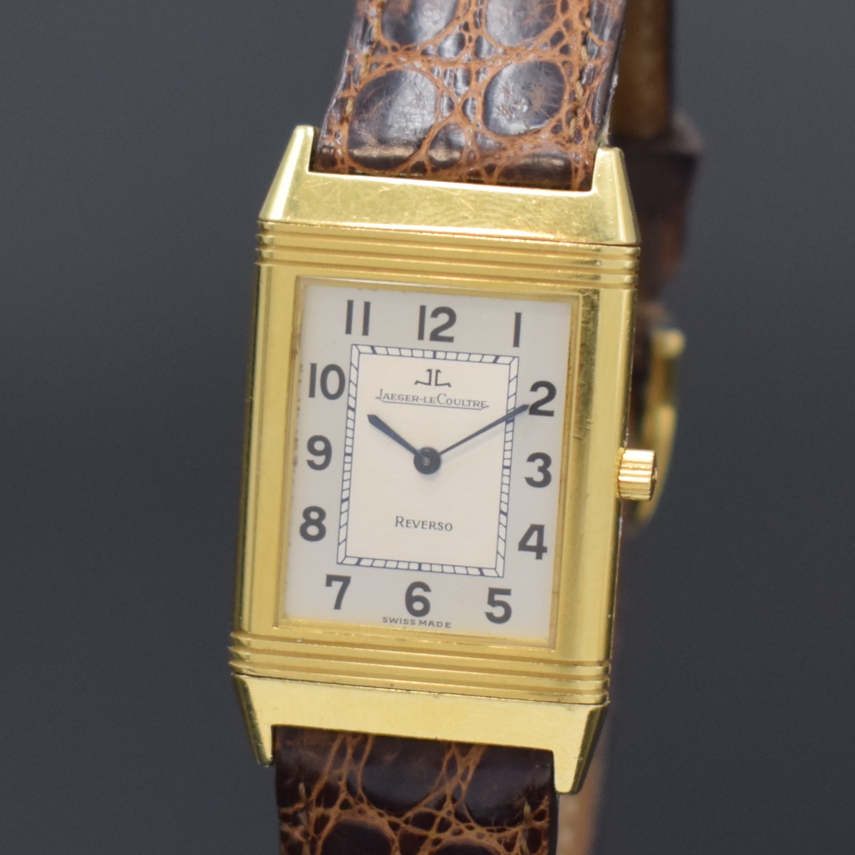 Detail a: Jaeger-LeCoultre Armbanduhr Reverso Classique Referenz 250.1.86 in GG 750/000, Schweiz um 1995, Handaufzug, um 180 Grad drehbares Wendegeh. inkl. ...