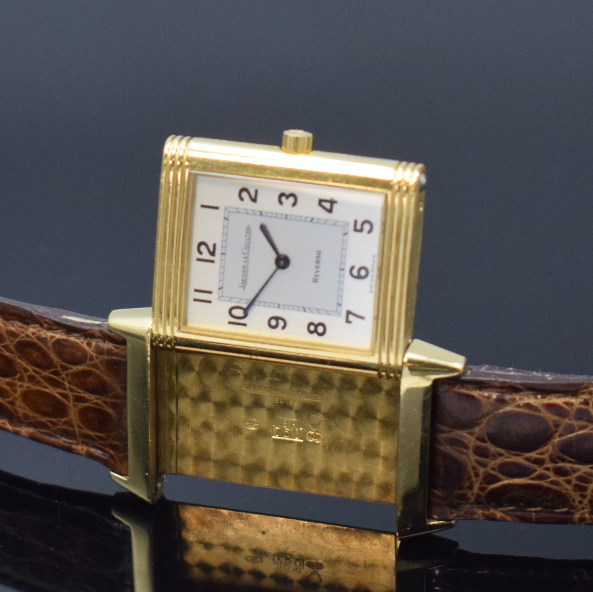 Detail e: Jaeger-LeCoultre Armbanduhr Reverso Classique Referenz 250.1.86 in GG 750/000, Schweiz um 1995, Handaufzug, um 180 Grad drehbares Wendegeh. inkl. ...