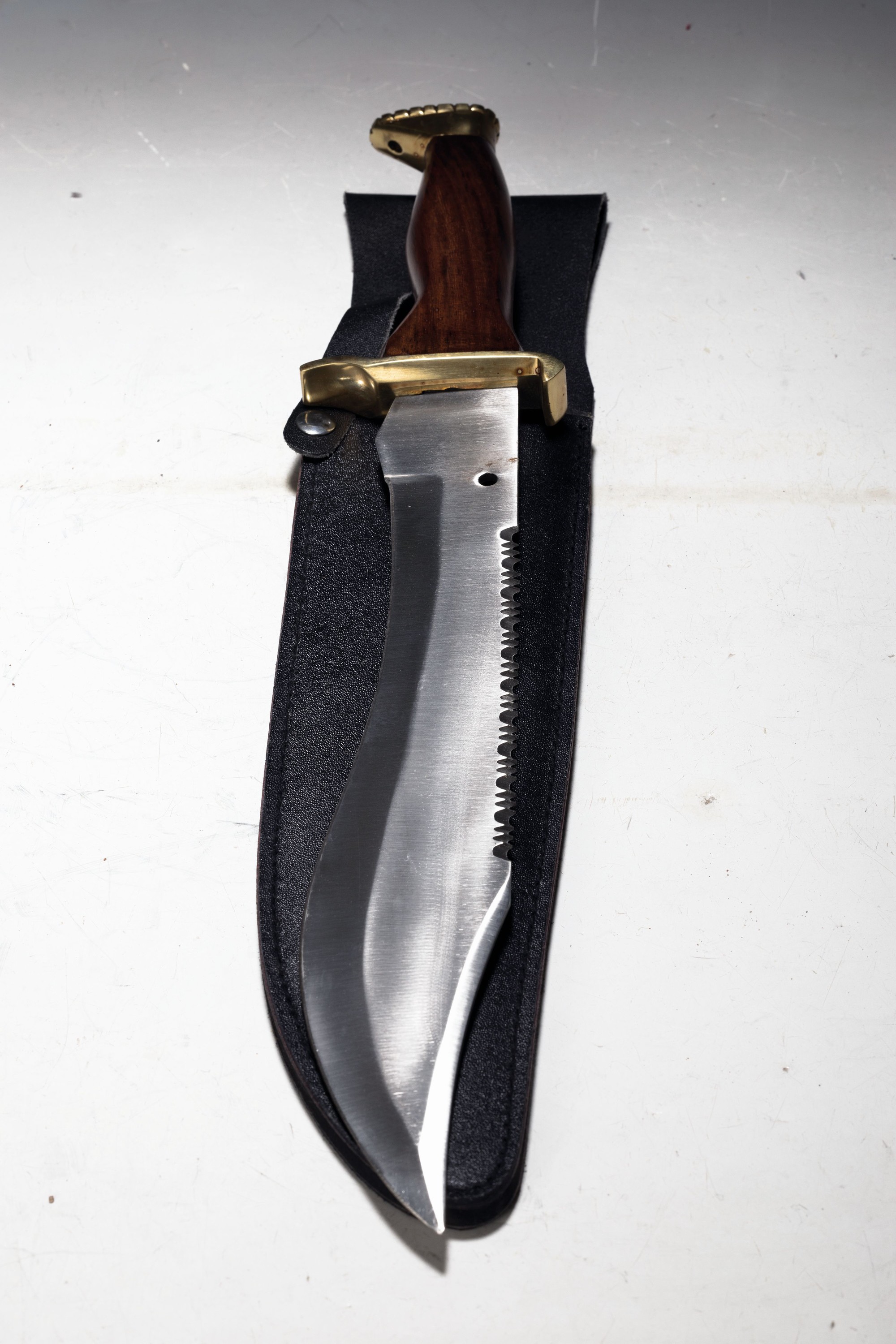 Detail c: Konvolut aus 5 Sammlermessern / Bowiemessern, 2.Hälfte 20.Jh., 3 Sammlermesser zu den Filmen RAMBO First Blood, First Blood Part II und III, je ...