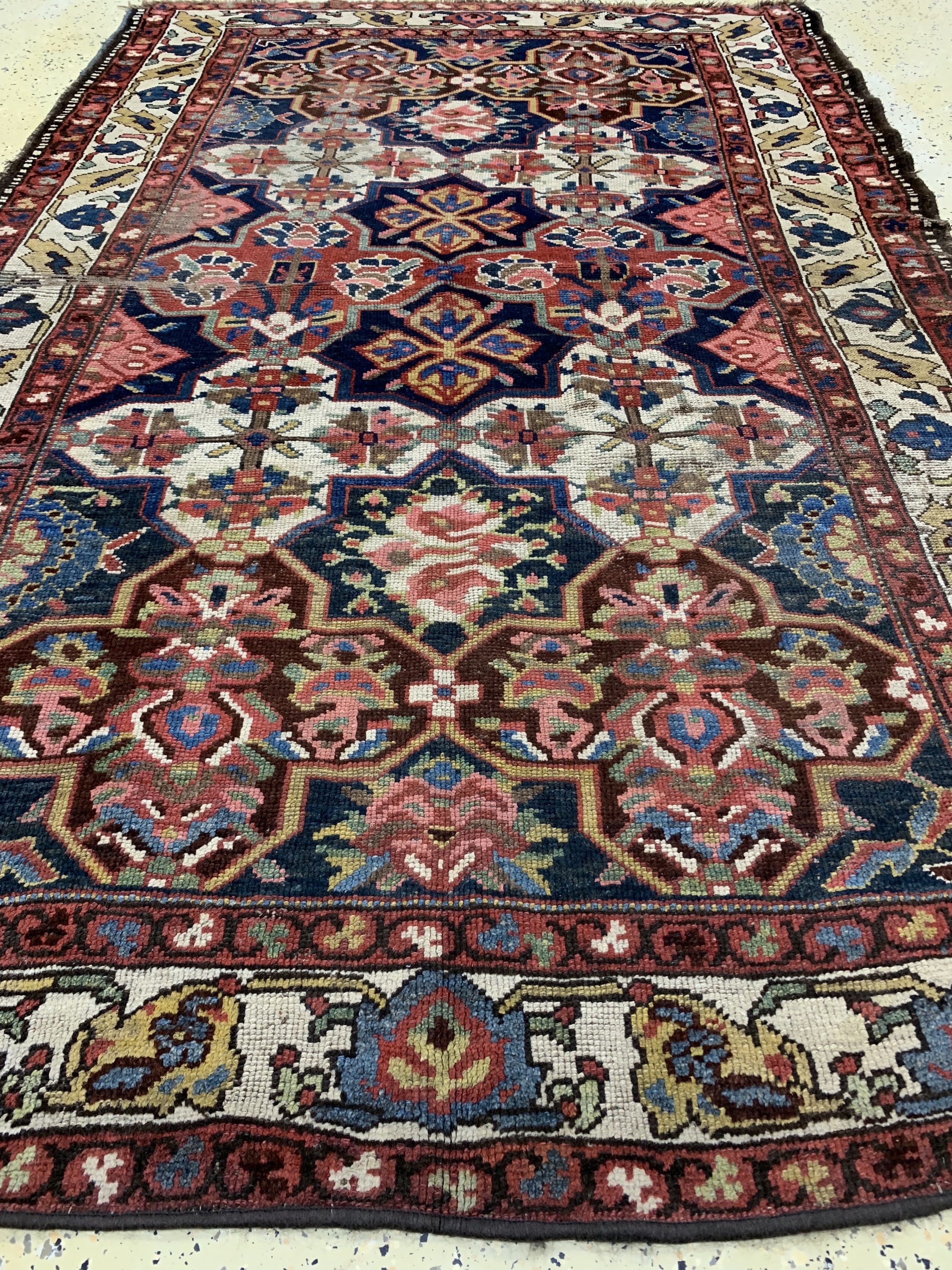 Detail d: Bachtiar antik, Persien, 19.Jhd, Wolle auf Wolle, ca. 230 x 150 cm, EHZ: 4