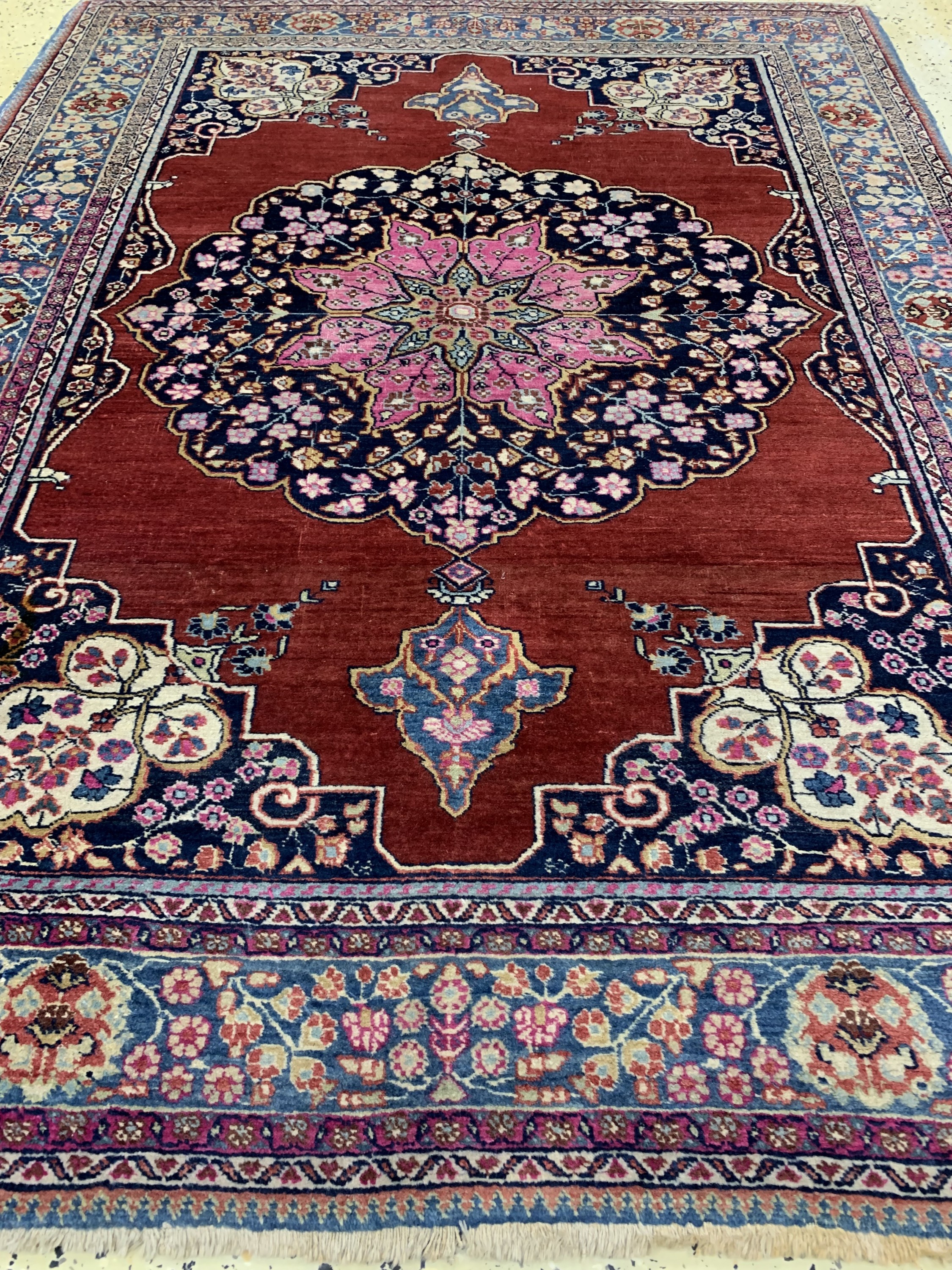 Detail c: Khorasan alt, Persien, Anfang 20.Jhd, Wolleauf Baumwolle, ca. 188 x 142 cm, EHZ: 3