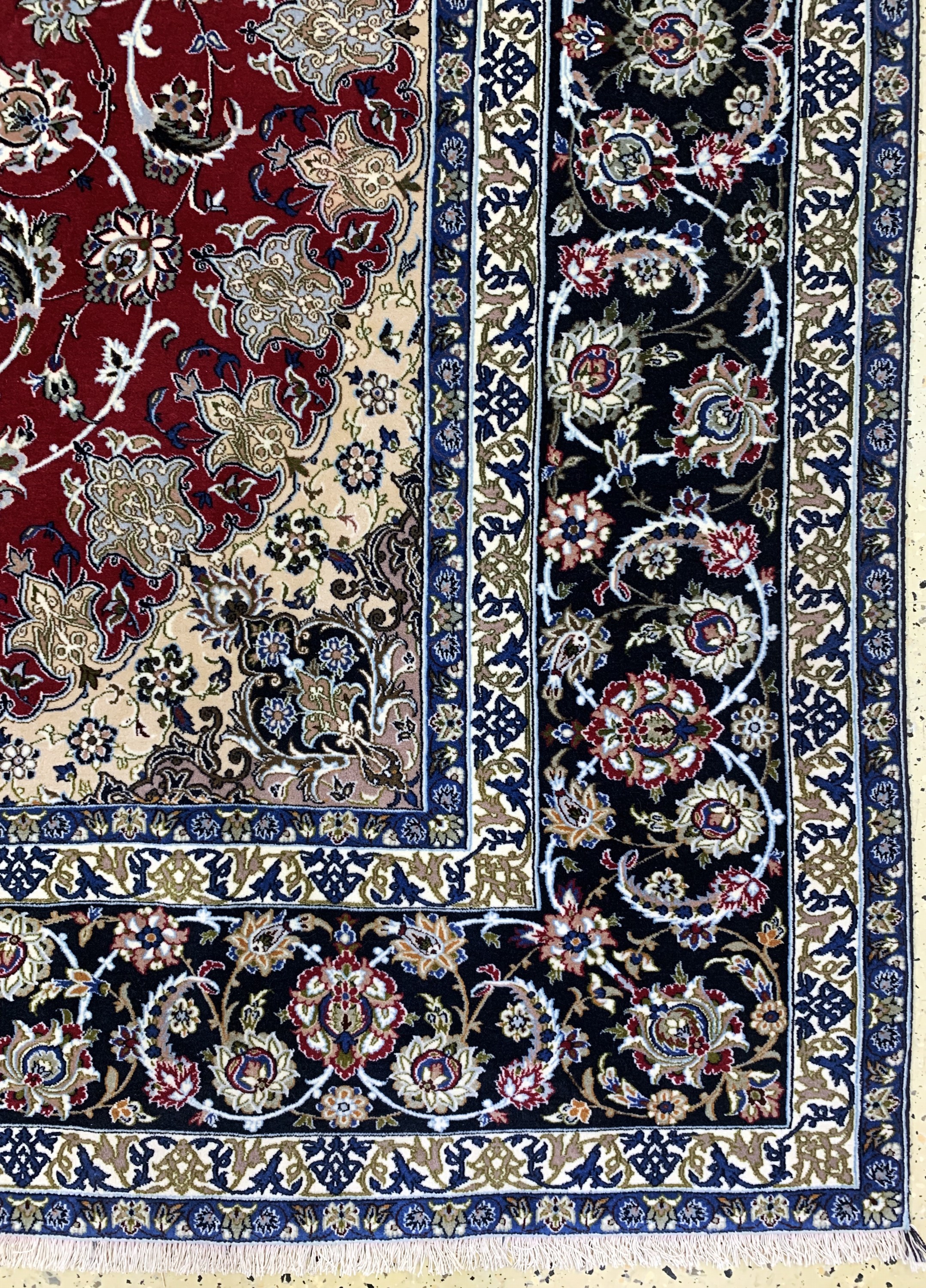 Detail a: Esfahan fein Persien, signiert"Enteshari", Mitte 20.Jhd, Korkwolle mit und auf Seide, ca. 326 x 212 cm, EHZ:1-2