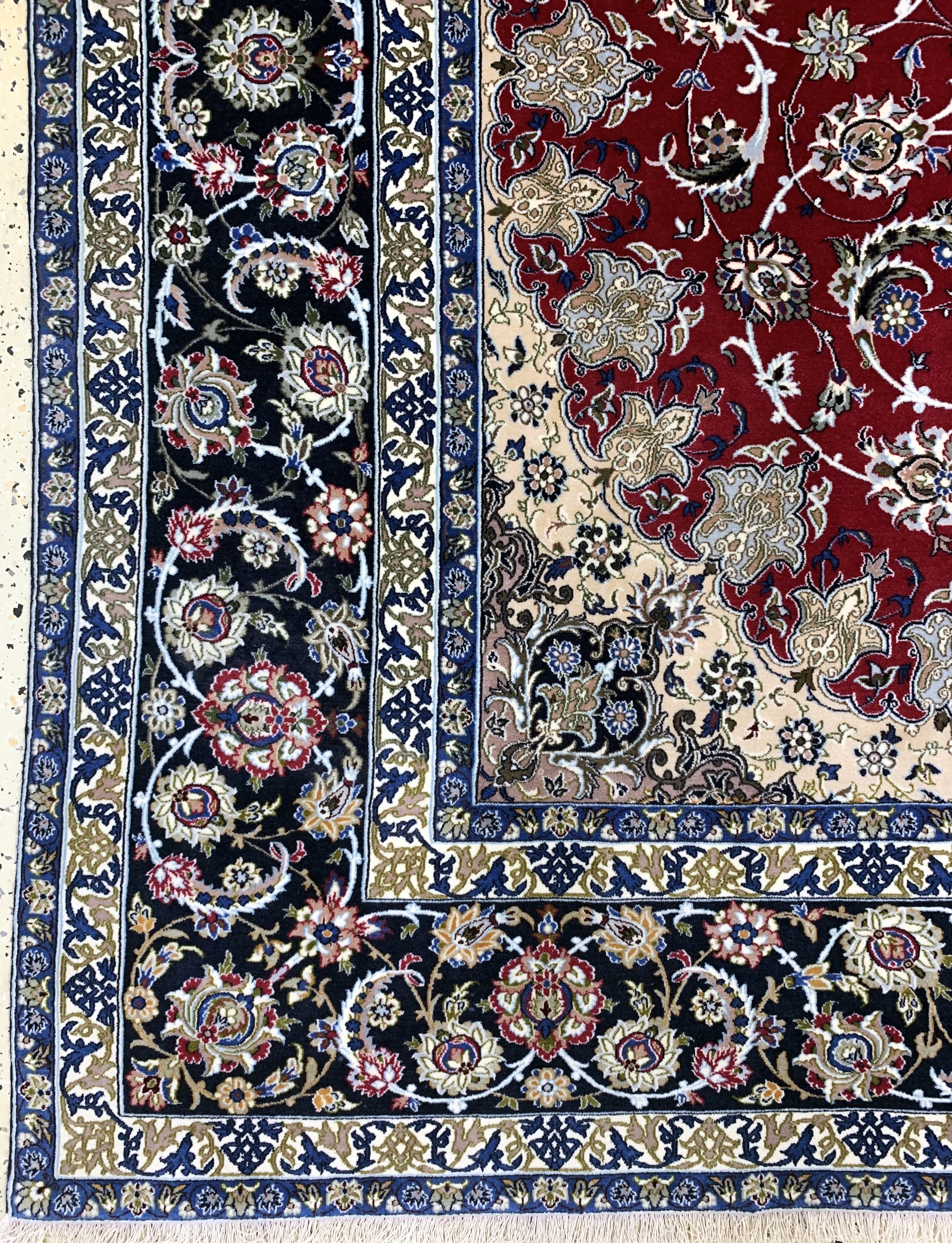 Detail b: Esfahan fein Persien, signiert"Enteshari", Mitte 20.Jhd, Korkwolle mit und auf Seide, ca. 326 x 212 cm, EHZ:1-2
