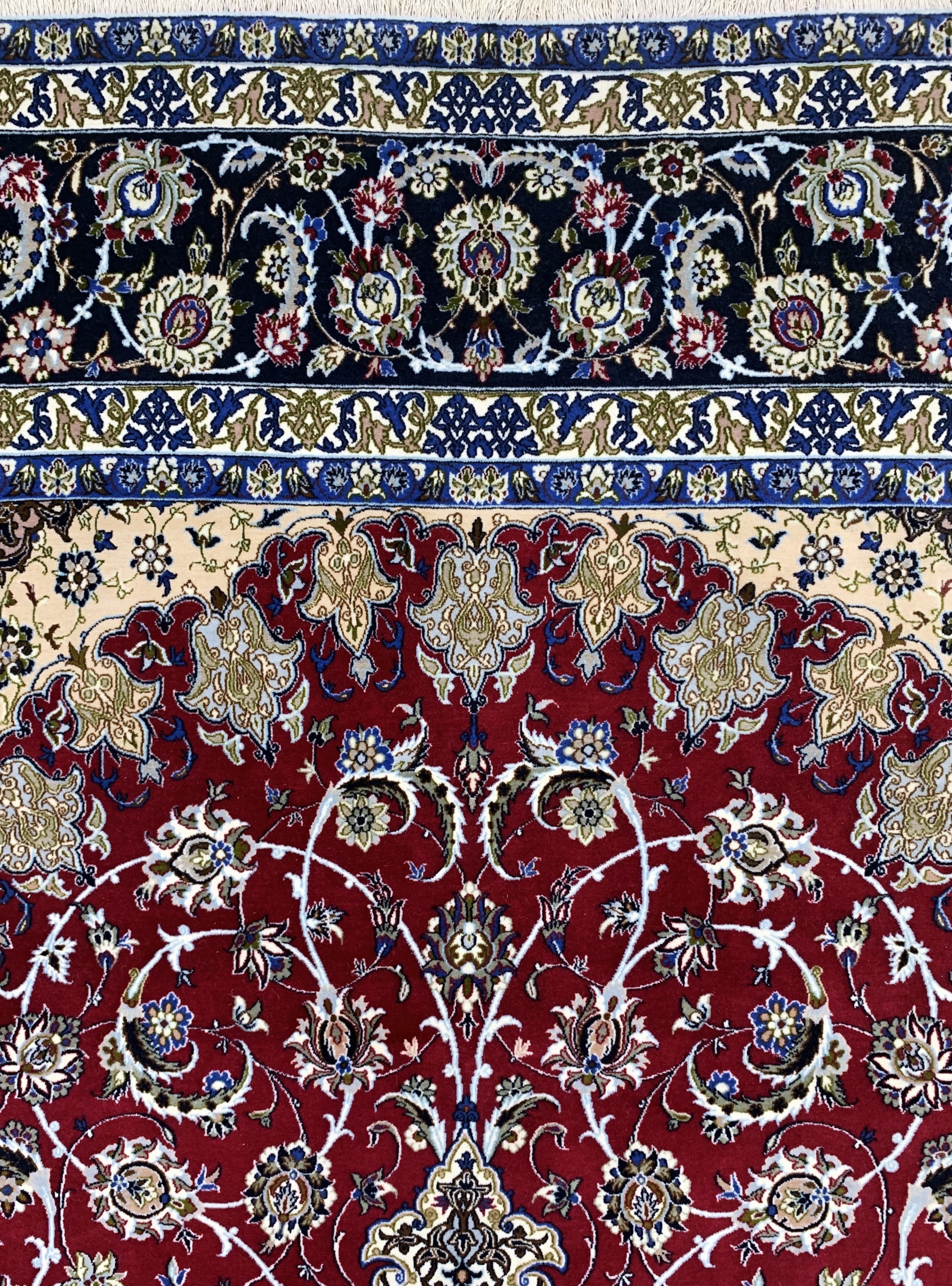 Detail f: Esfahan fein Persien, signiert"Enteshari", Mitte 20.Jhd, Korkwolle mit und auf Seide, ca. 326 x 212 cm, EHZ:1-2