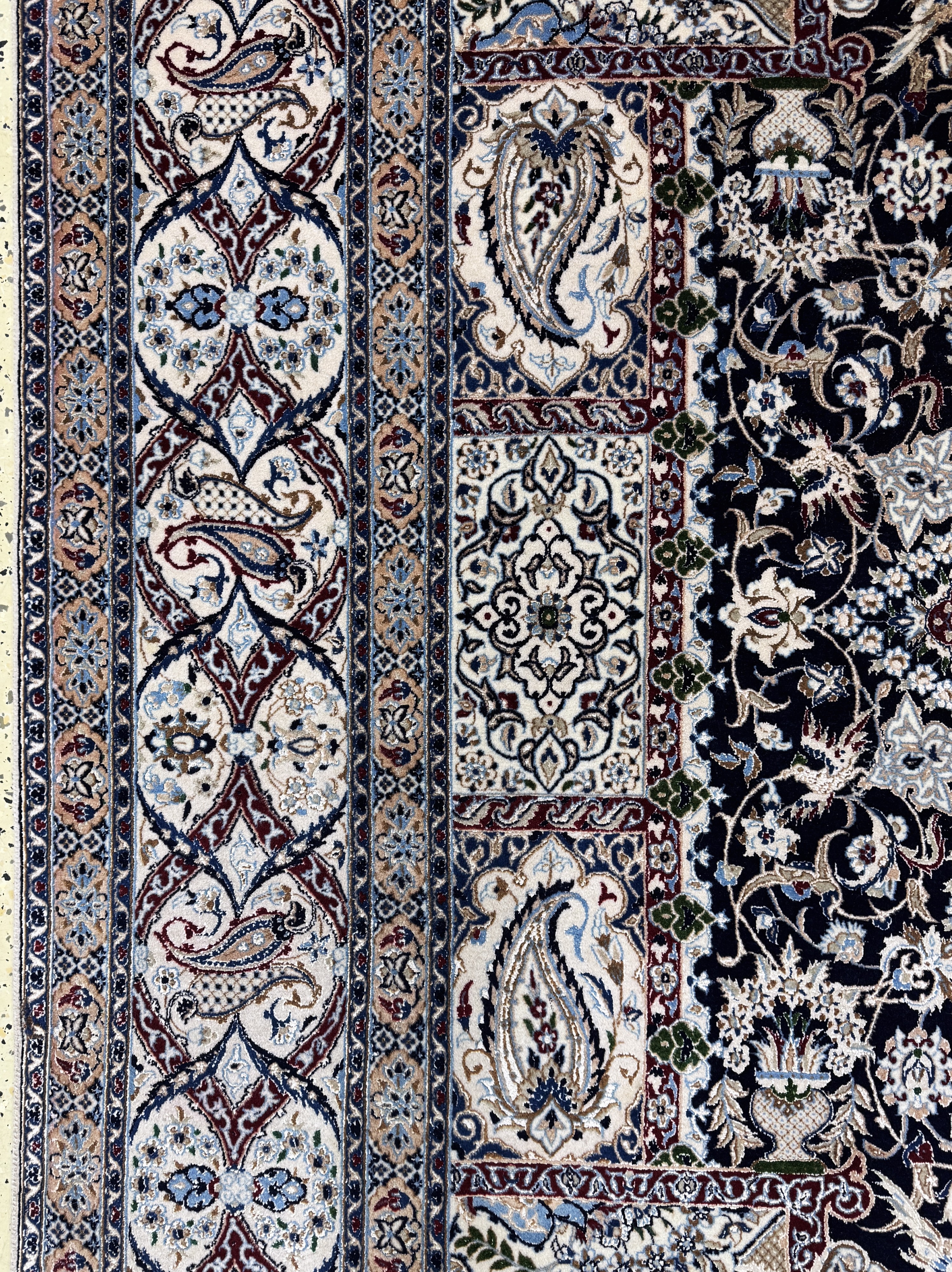 Detail d: Nain fein(6 La), Persien, Mitte 20.Jhd, Korkwolle mit Seide, ca. 305 x 205 cm, , ca. 1,0 Mio. Kn/qm, EHZ: 1-2, (Fransen erneuert)