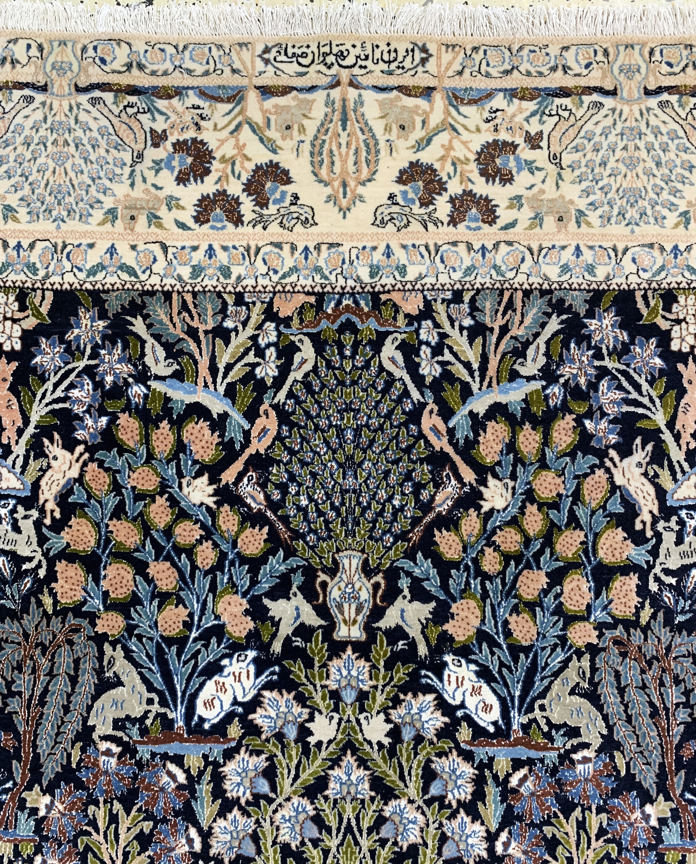 Detail f: Nain fein(6 La), Persien, signiert"PahlevanSafaie", Mitte 20.Jhd, Korkwolle mit Seide, ca. 297 x 199 cm, EHZ:(nahezu neuwertig).