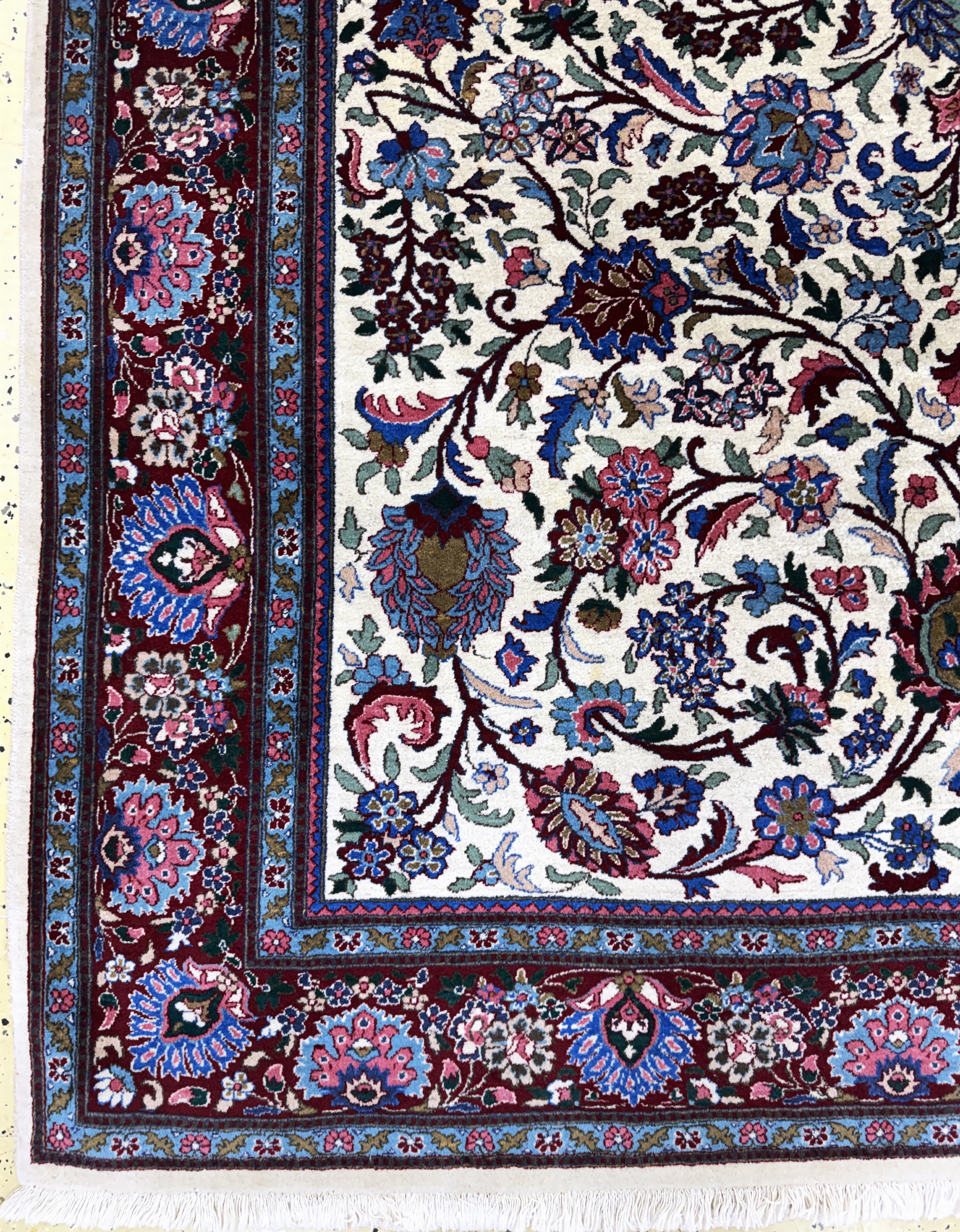 Detail b: Hereke alt, Türkei, Mitte 20.Jhd, Wolle aufBaumwolle, ca. 305 x 205 cm, EHZ: 2