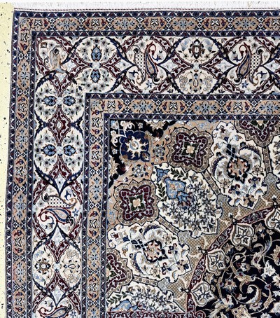 26879939f - Nain fein(6 La), Persien, Mitte 20.Jhd, Korkwolle mit Seide, ca. 305 x 205 cm, , ca. ...