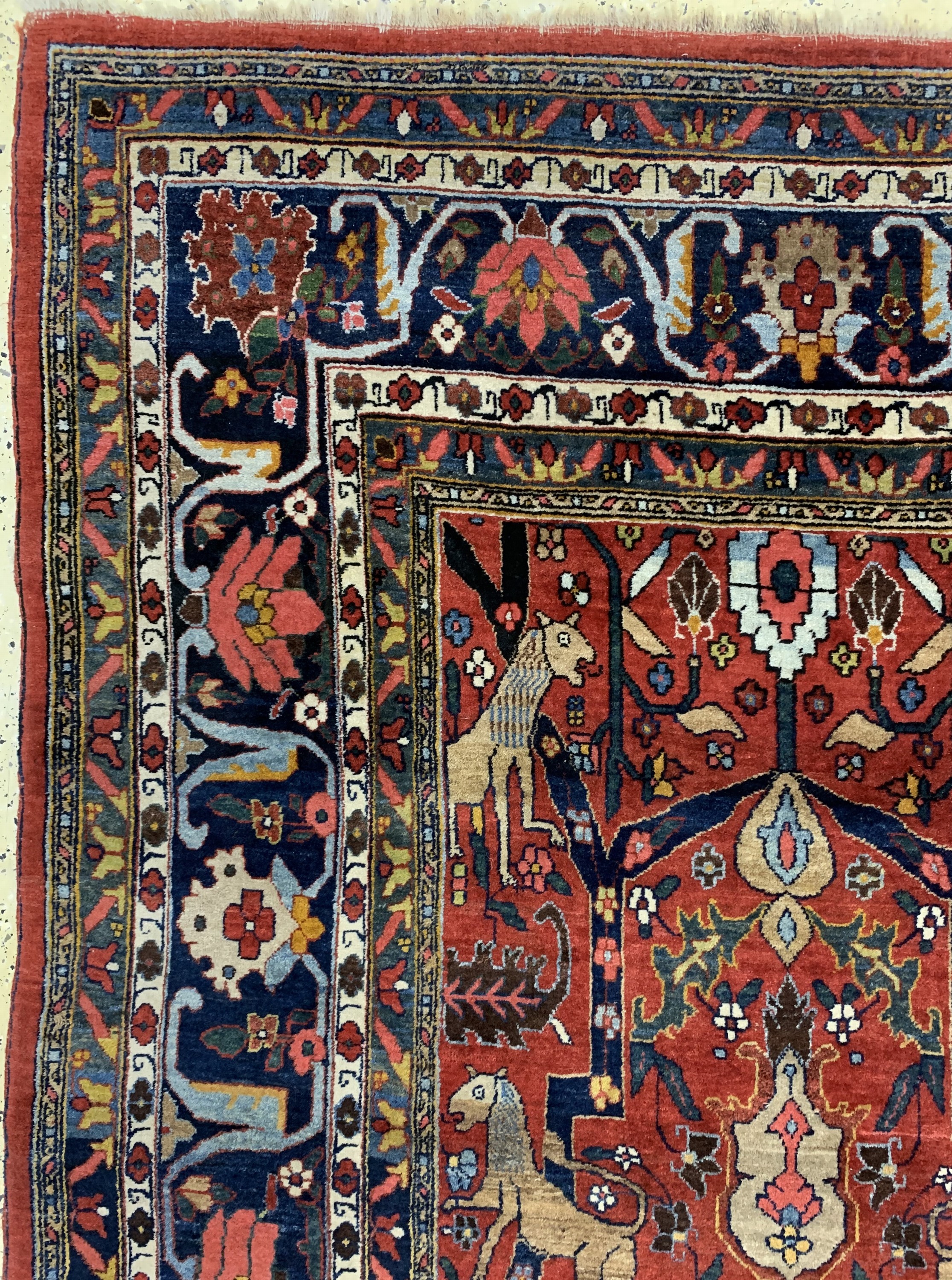 Detail d: Antiker Bidjar, Persien, um 1900, Wolle aufWolle, ca. 400 x 290 cm, minimaler Mottenfraß,EHZ: 2