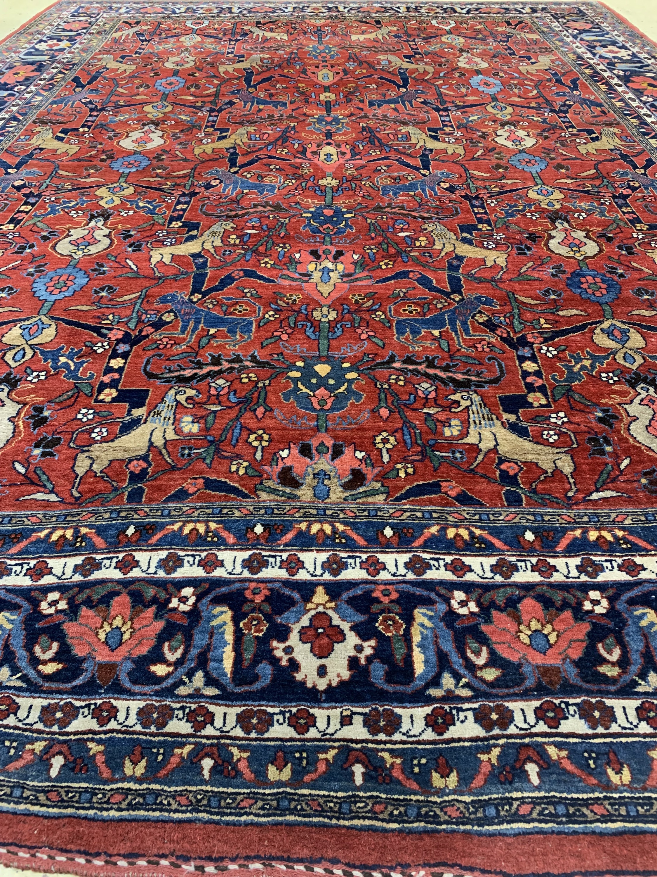 Detail g: Antiker Bidjar, Persien, um 1900, Wolle aufWolle, ca. 400 x 290 cm, minimaler Mottenfraß,EHZ: 2