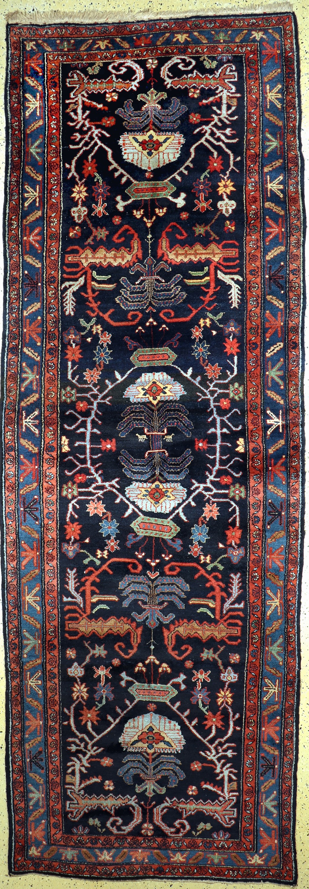 Nahawand alt, Persien, Anfang 20.Jhd, Wolleauf Baumwolle, ca. 400 x 138 cm, EHZ: 2, (alteRestaurierungen)