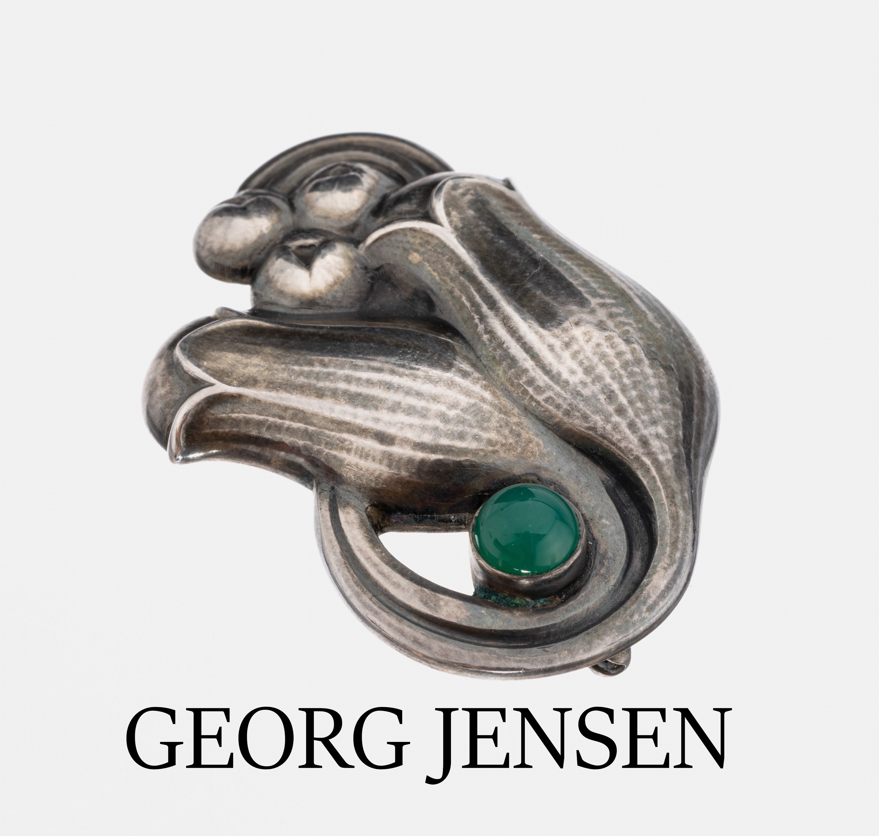 GEORG JENSEN Achat-Brosche, 925er Silber, Dänemark nach 1945, Entwurf Georg Jensen, kl runder Achat-Cabochon, ca. 4.4 x 3.2 cm, sign.