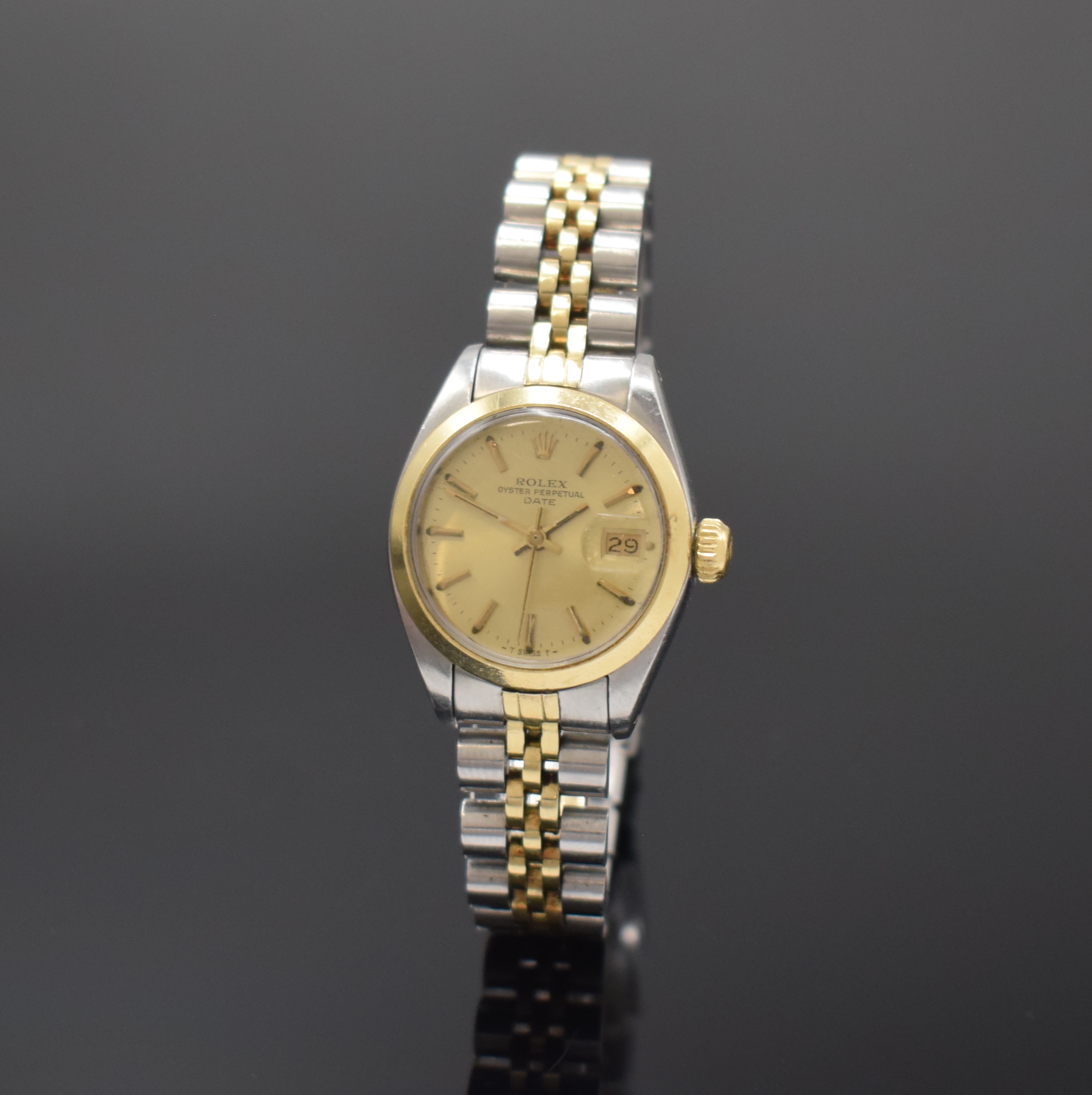 ROLEX Oyster Perpetual Date Damenarmbanduhr Referenz 6916, Schweiz um 1979, Automatik, Edelstahl/Gold komb., Jubileeband m. Faltschl., Boden u. Krone ...