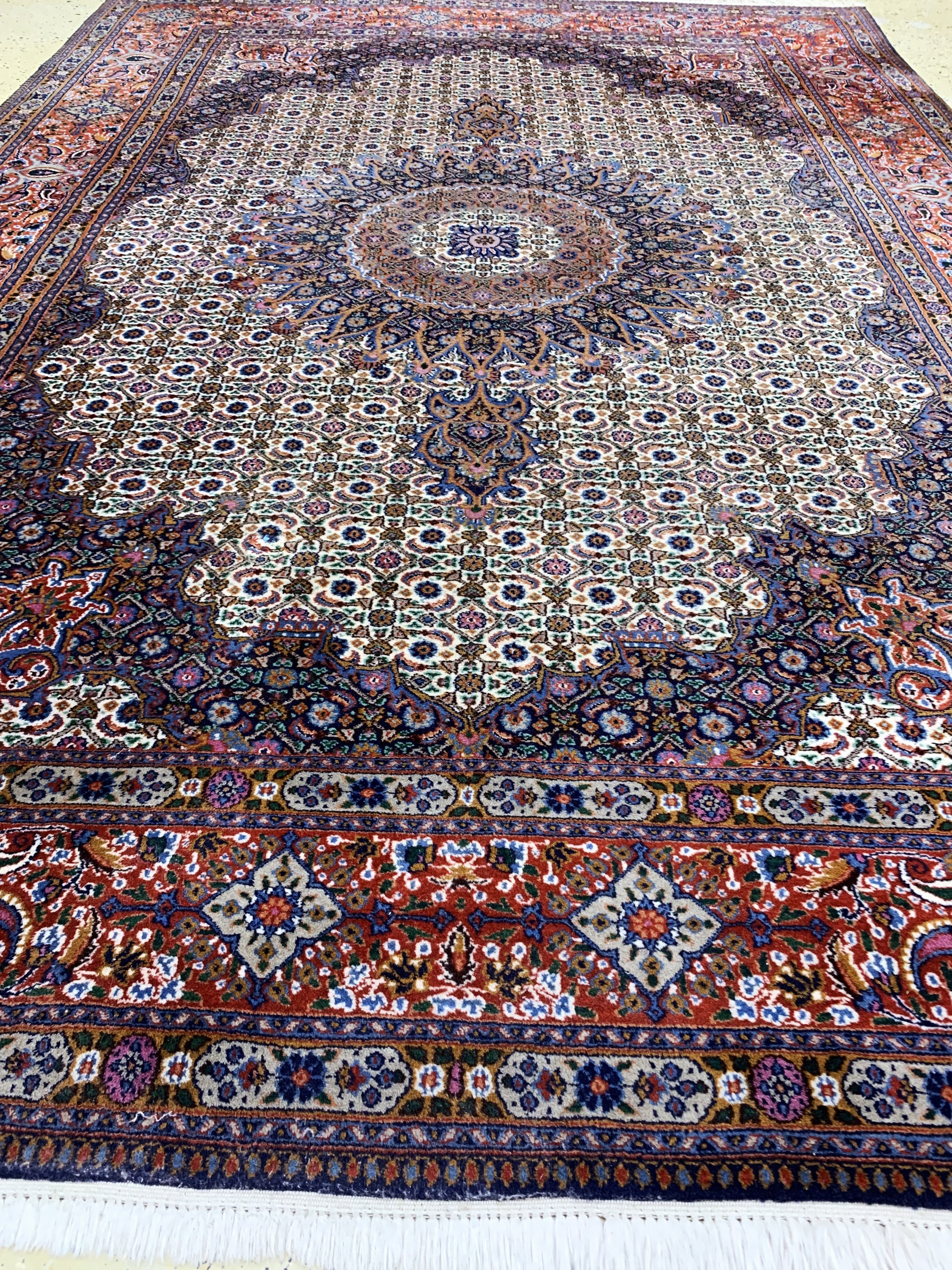 Detail f: Mud fein, Persien, Ende 20.Jhd, Korkwolle mit Seide, ca. 285 x 200 cm, EHZ: 2