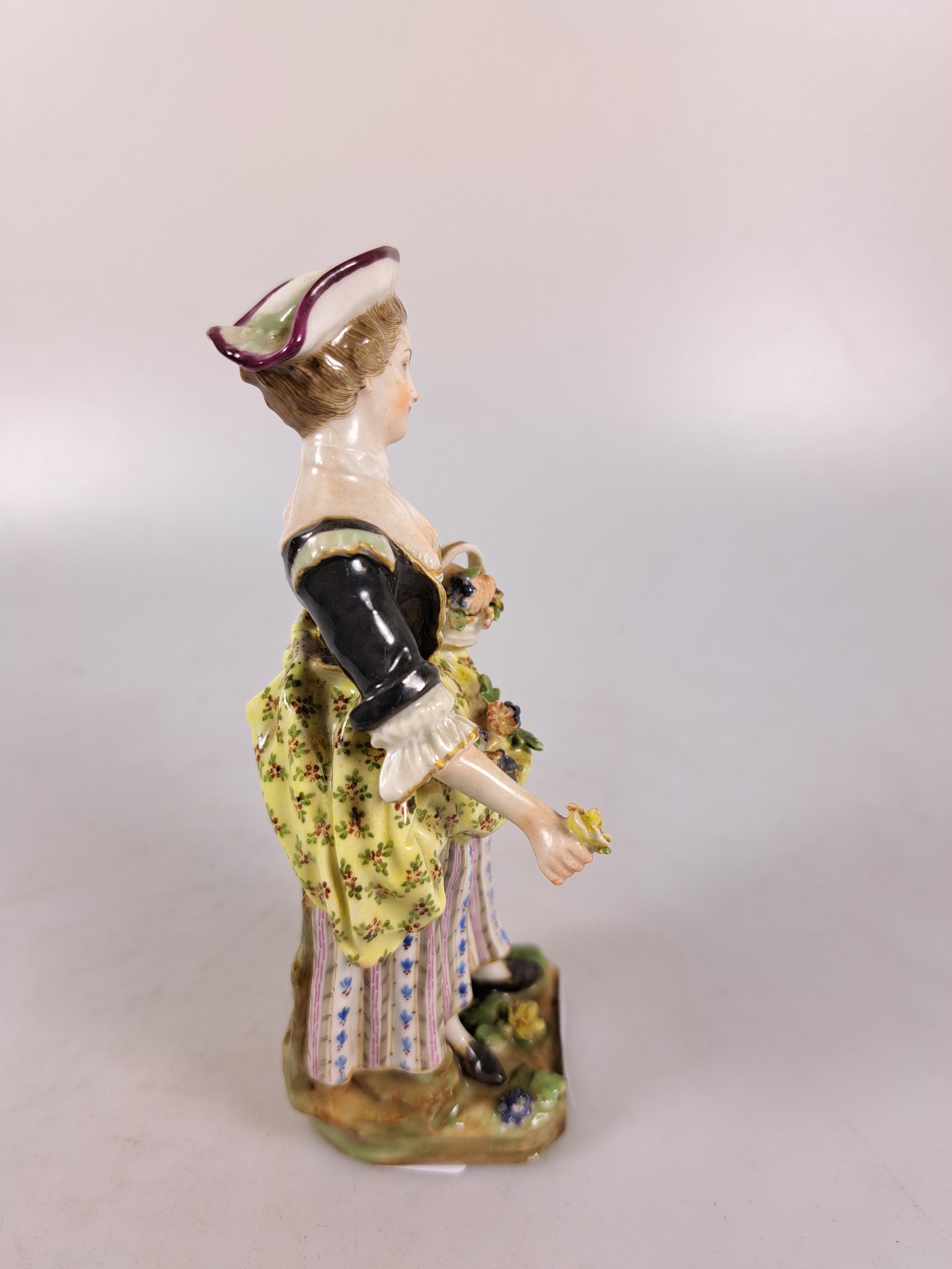 Detail d: Paar Porzellanfiguren, Fürstliche Fuldaische Feine Porzellanfabrik, Ende 18.Jh., Porzellan, farbig staffiert, galantes Paar, l. best., H. 14 cm