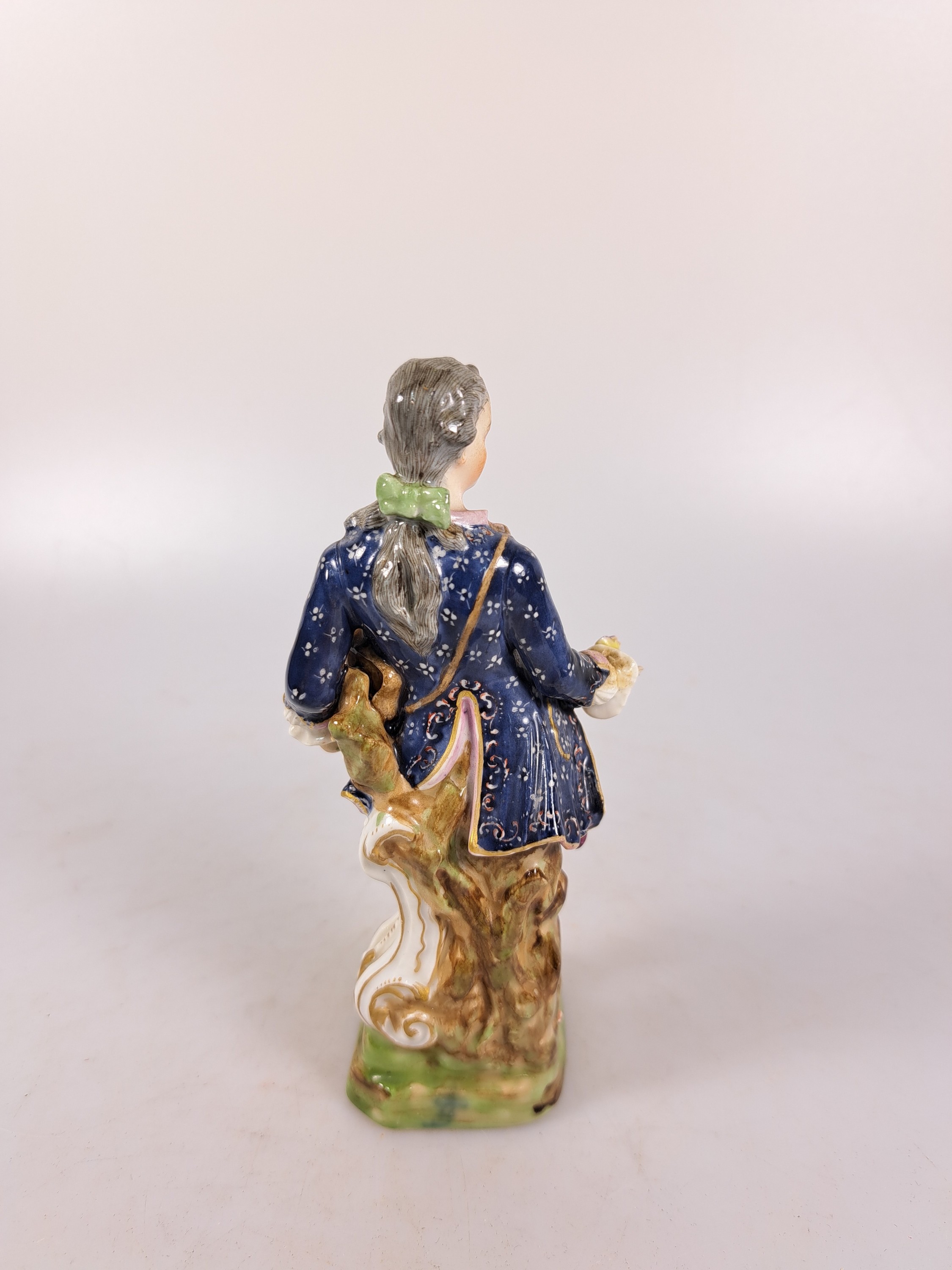 Detail g: Paar Porzellanfiguren, Fürstliche Fuldaische Feine Porzellanfabrik, Ende 18.Jh., Porzellan, farbig staffiert, galantes Paar, l. best., H. 14 cm