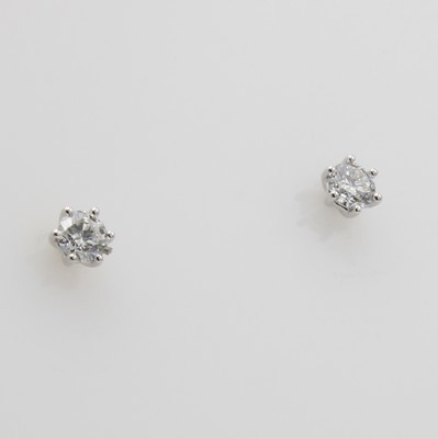 26882285a - Paar Ohrstecker mit Brillanten, WG 750/000, 2 Brill. zus. ca. 0.30 ct feines ...