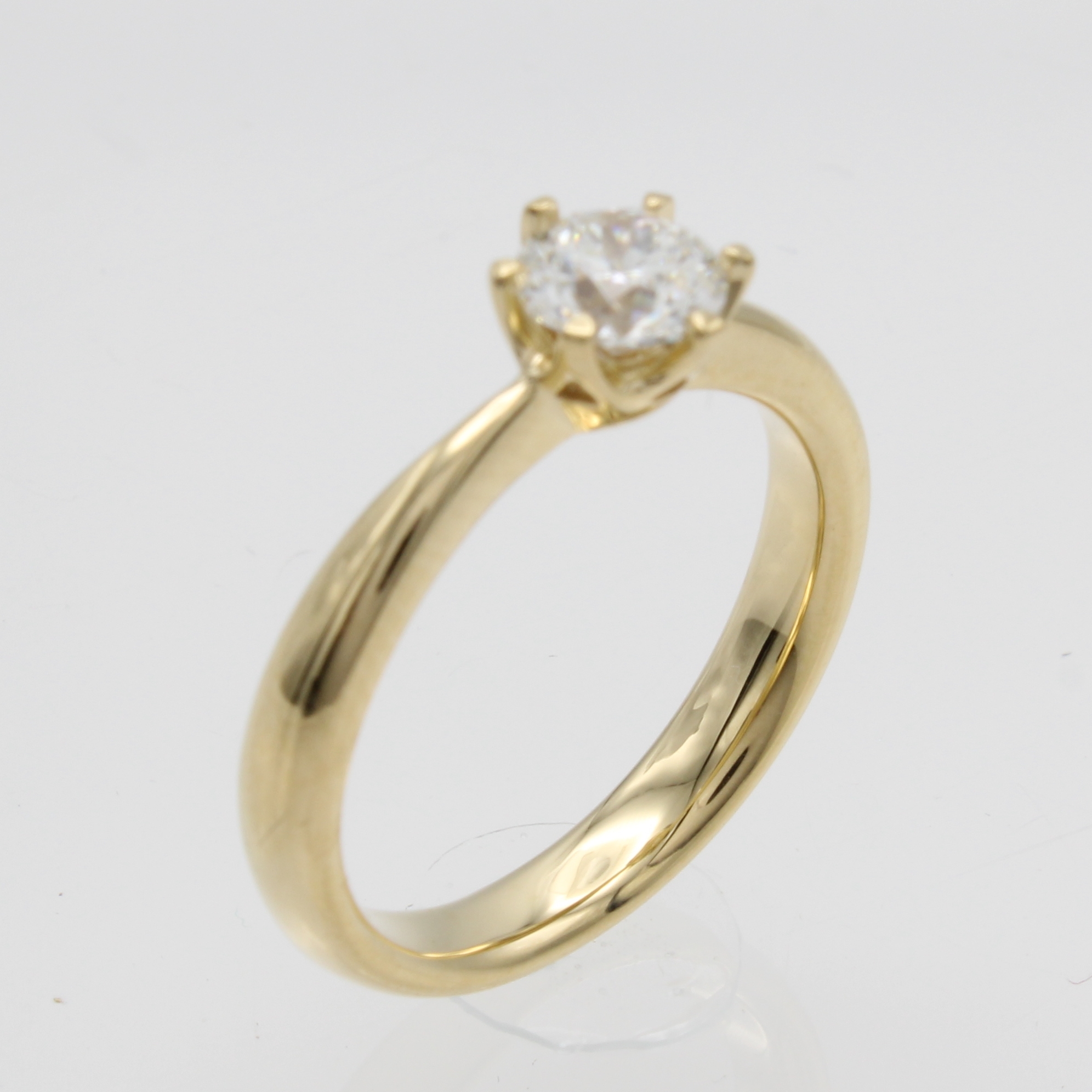 Image 26882394 - Ring mit Brillantsolitär, GG 750/000, Brill. ca. 0.70 ct feines Weiß/si in ...