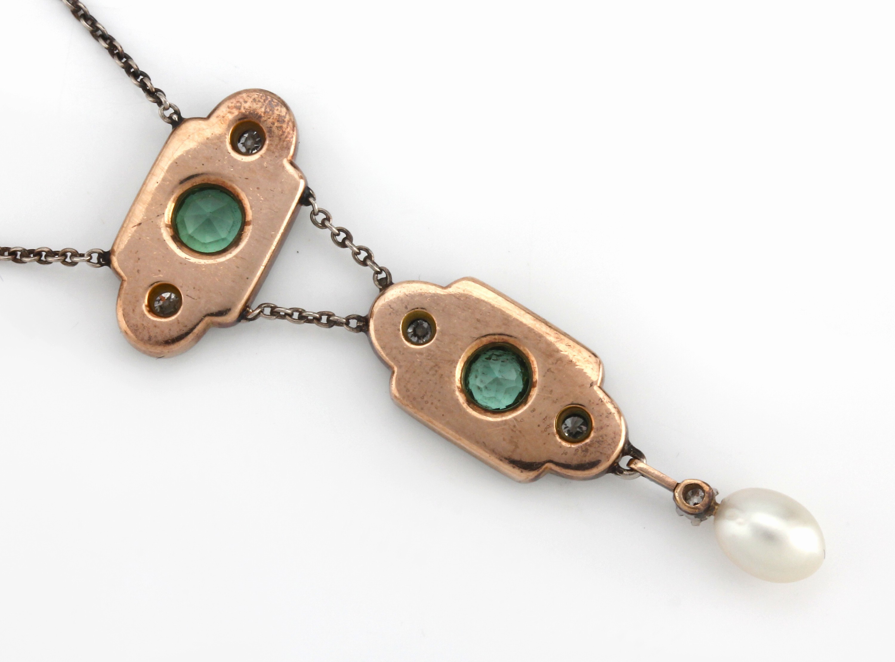 Detail b: 14 kt Gold und Platin Diamant-Turmalin-Perl- Collier, GG 585/000 und Pt gepr., Mittelteil mit 5 Altschliffdiamanten zus. ca. 0.10 ct Weiß/si-p, 2 ...