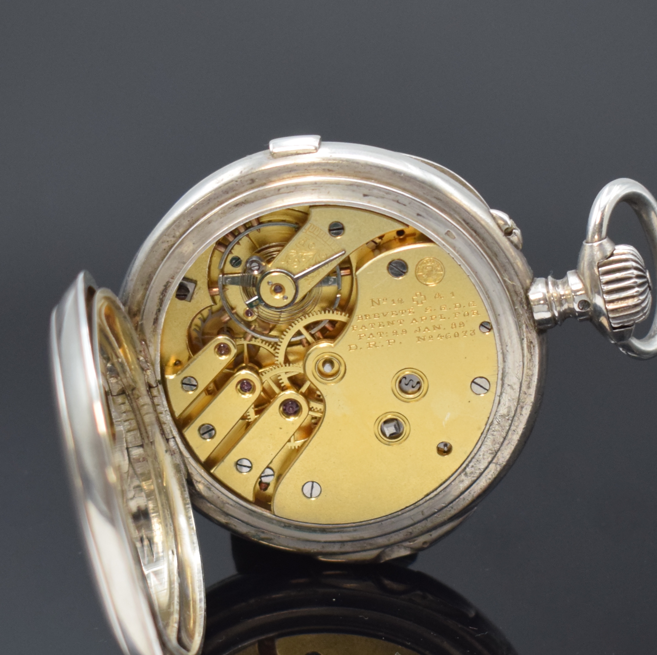 Detail e: BOVET Montre Universelle Taschenuhr mit Alleszähler in Silber, Schweiz um 1900, guill. Geh. dell., Start/Stopp-Schieber b. 3, Nullstelldrücker b. ...