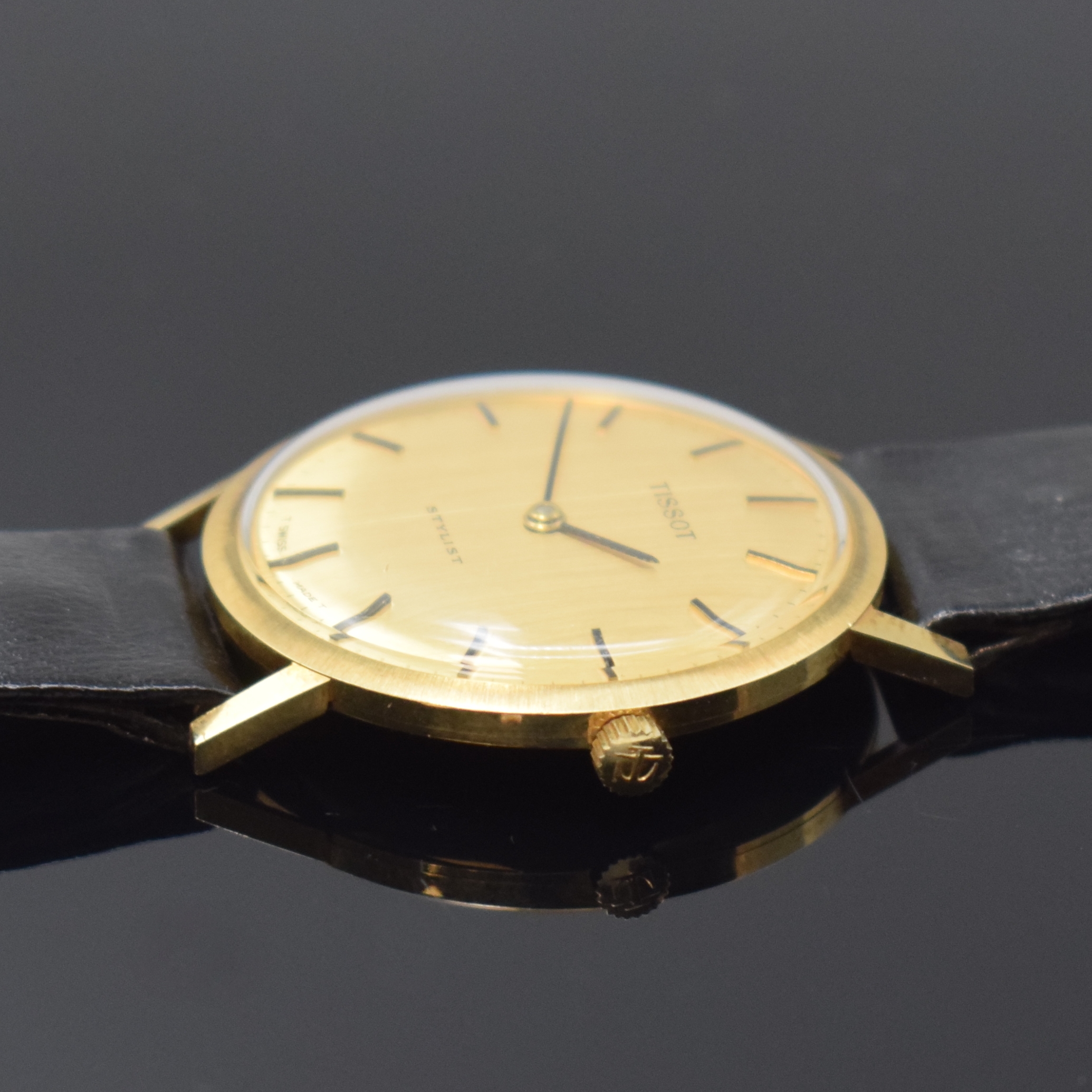 Detail c: TISSOT Stylist nahezu neuwertige Armbanduhr in GG 585/000, Schweiz um 1970, Handaufzug, 2-tlg. Geh., Boden aufgedr., orig. Lederband m. verg. orig. ...