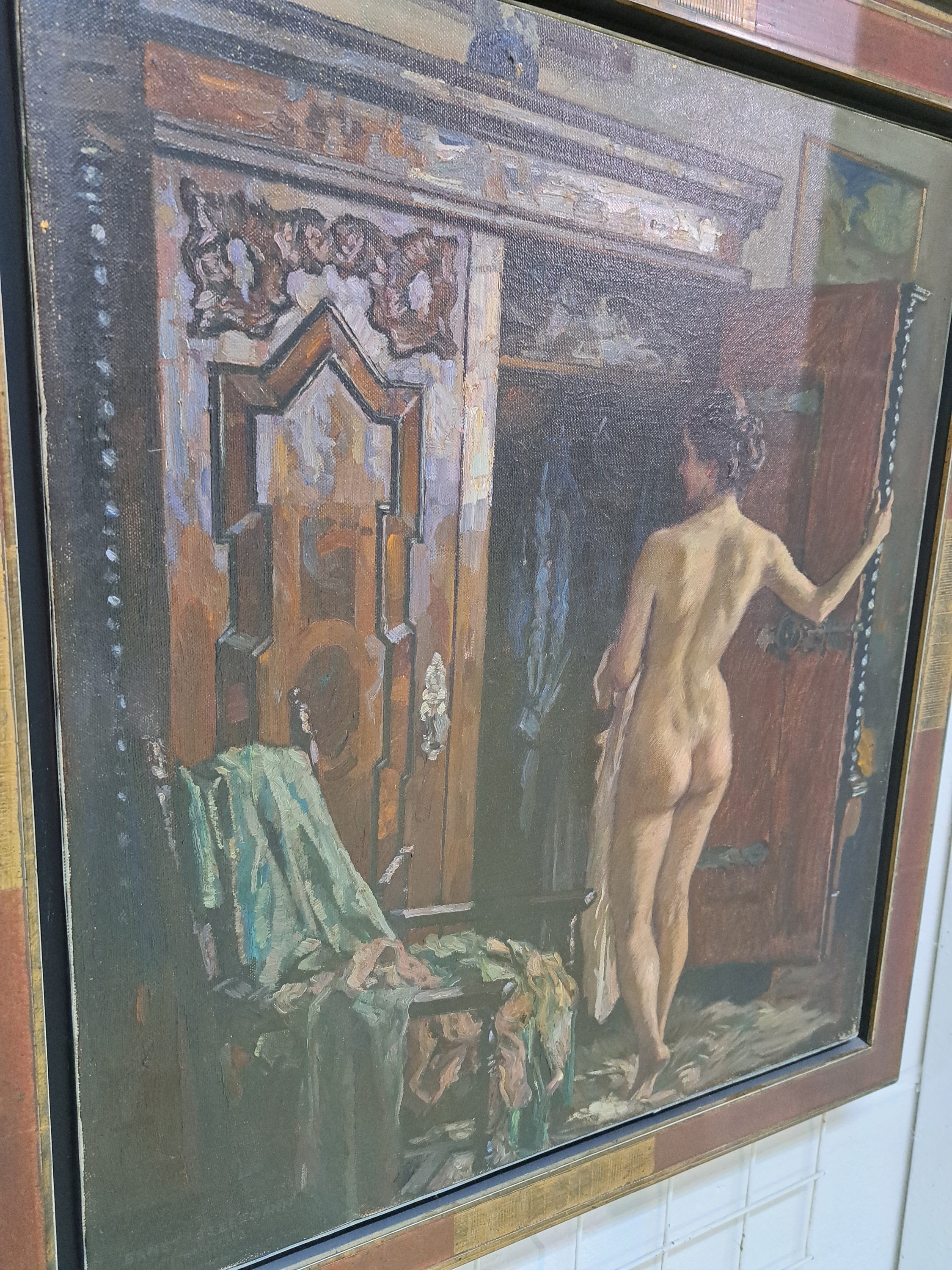 Detail m: Ernst Liebermann, 1869 Langemüß-1960 Beuerberg, stehender weiblicher Akt vor einem geöffneten Barockschrank, rückseitig aufdem Keilrahmen ...