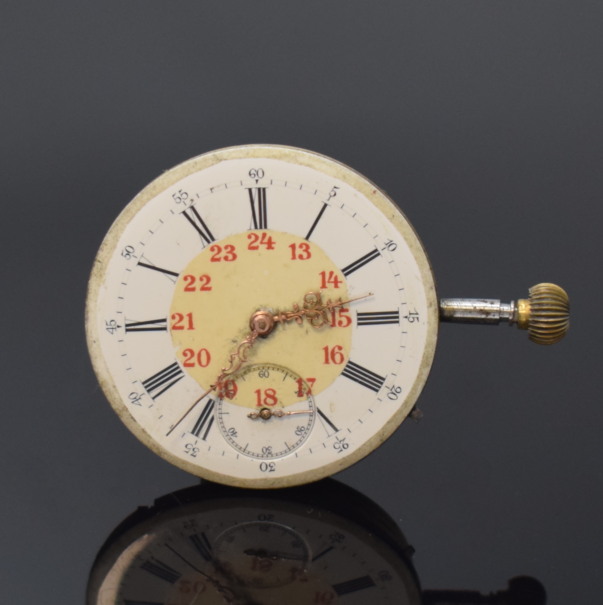 Detail b: IWC Taschenuhrwerk Kaliber 53, Schweiz um 1890, Emailzifferbl. riss., röm. Zahlen, gold. Zeiger, 3 verschr. Chatons, Komp.-Unr. m. gebl. ...