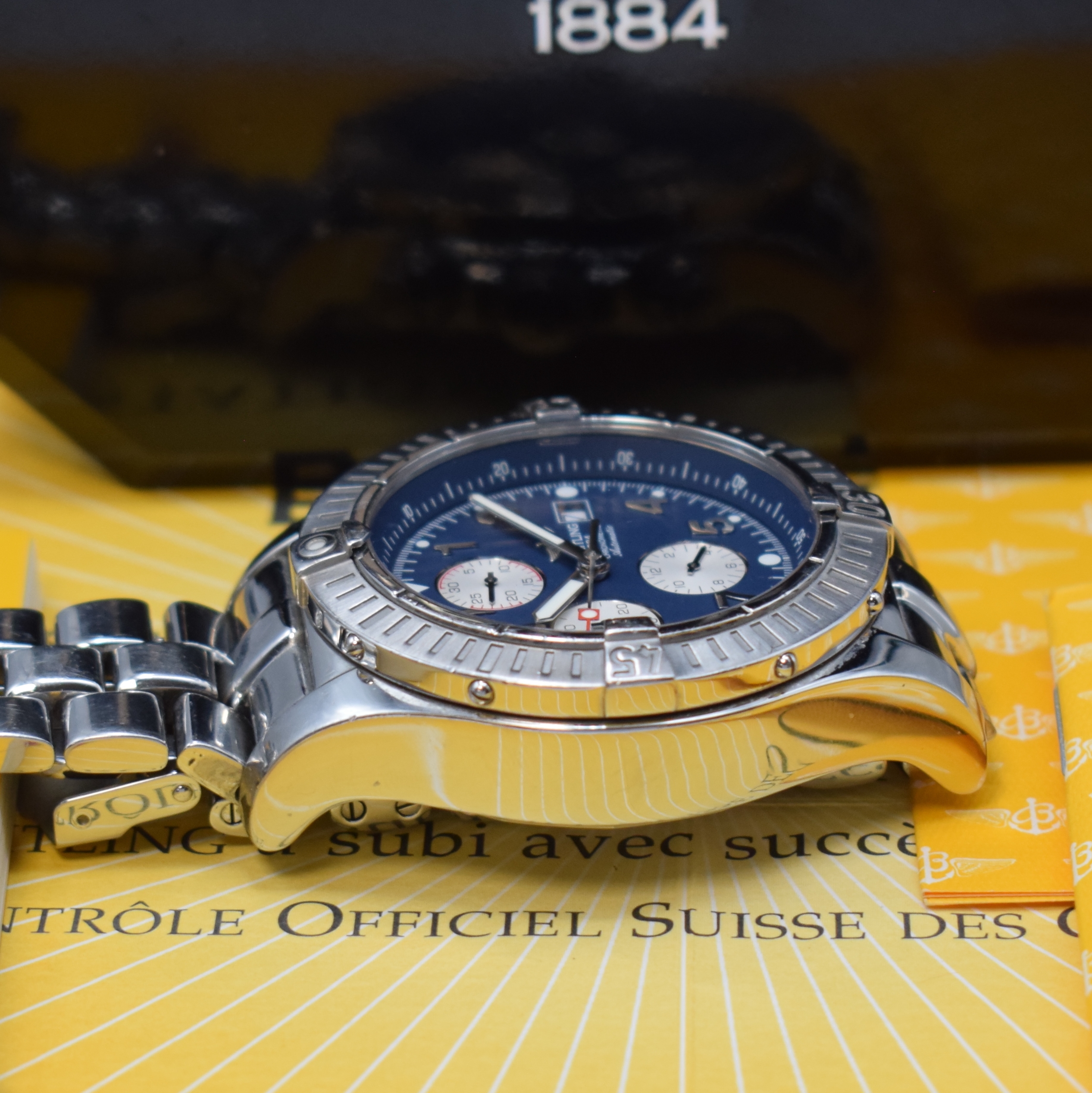 Detail d: BREITLING Chronometer Armbandchronograph Modell Super Avenger Referenz A13370, Schweiz verk. lt. beil. Pap. 01/2005, Automatik, Edelstahlgeh. inkl. ...