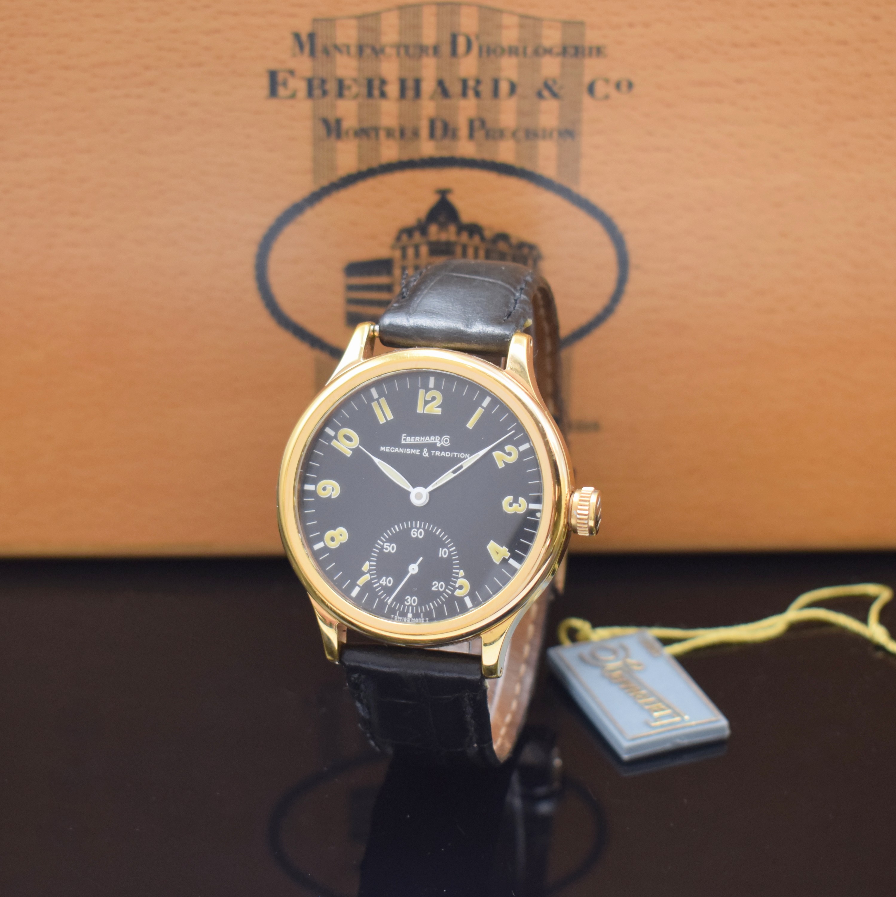 EBERHARD & CO Traversetolo Herrenarmbanduhr Referenz 21016, Schweiz um 1995, Handaufzug, verg. Geh., neutr. Lederband m. orig. Dornschl., Boden ...