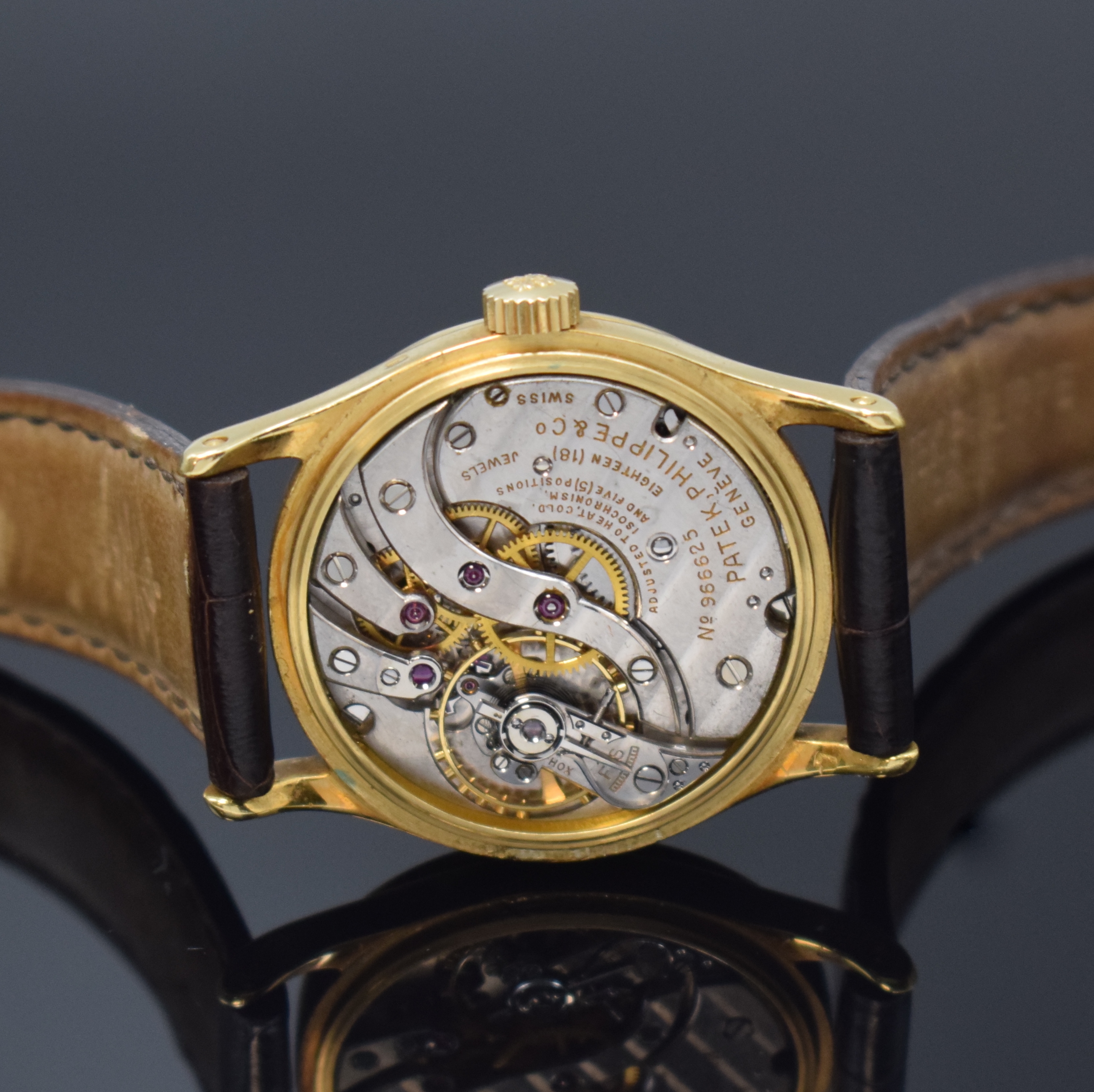 Detail f: PATEK PHILIPPE feine und seltene Armbanduhr Calatrava Referenz 96, Schweiz um 1947, Handaufzug, 3 teil. GG 750/000 Geh. inkl. PPC Lederband m. PPC GG ...