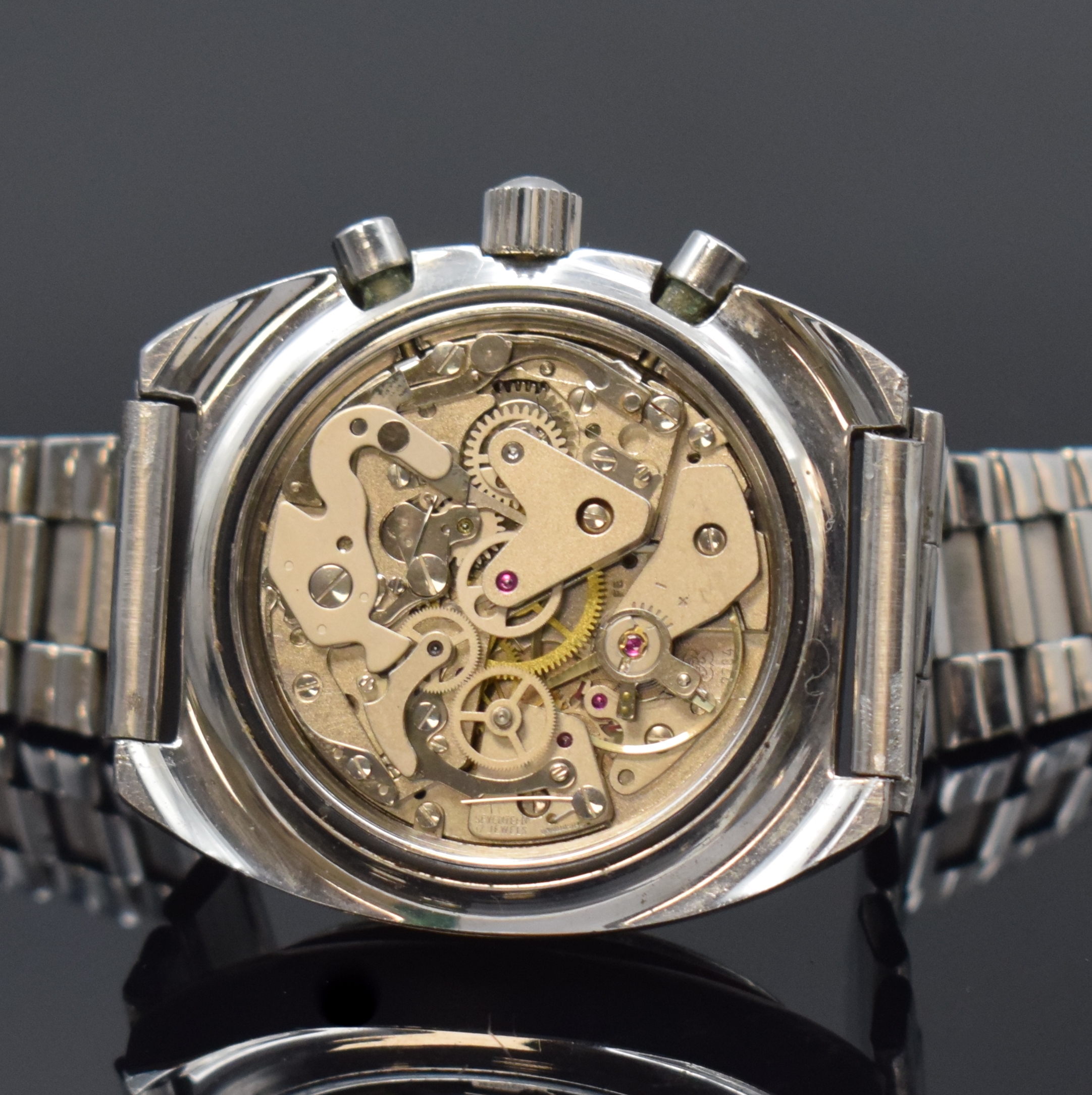 Detail d: OEBRA Herrenchronograph mit Tiefenmesser in Stahl, Schweiz um 1975, Handaufzug, neutr. Stahlband m. Faltschl., Boden u. Krone verschr., Lünette m. ...