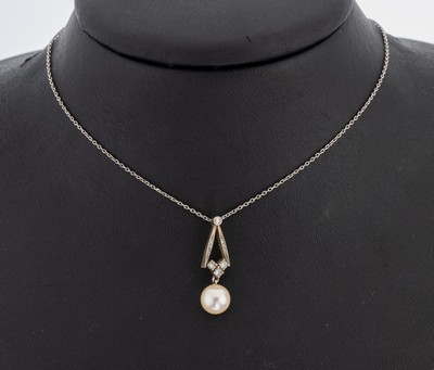 Image 26884347 - 14 kt Gold Art Deco Perl-Diamant-Anhänger, um 1925, GG/WG 585/000, 4 Brillanten ...