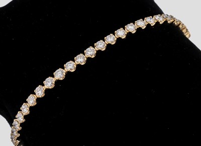 Image 26884376 - 14 kt Gold Brillant-Armband, GG 585/000, 47Brillanten zus. ca. 4.75 ct (grav.) feines ...