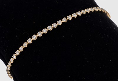 Image 26884383 - 14 kt Gold Brillant-Armband, GG 585/000, 58Brillanten zus. ca. 2.92 ct (grav.) feines ...