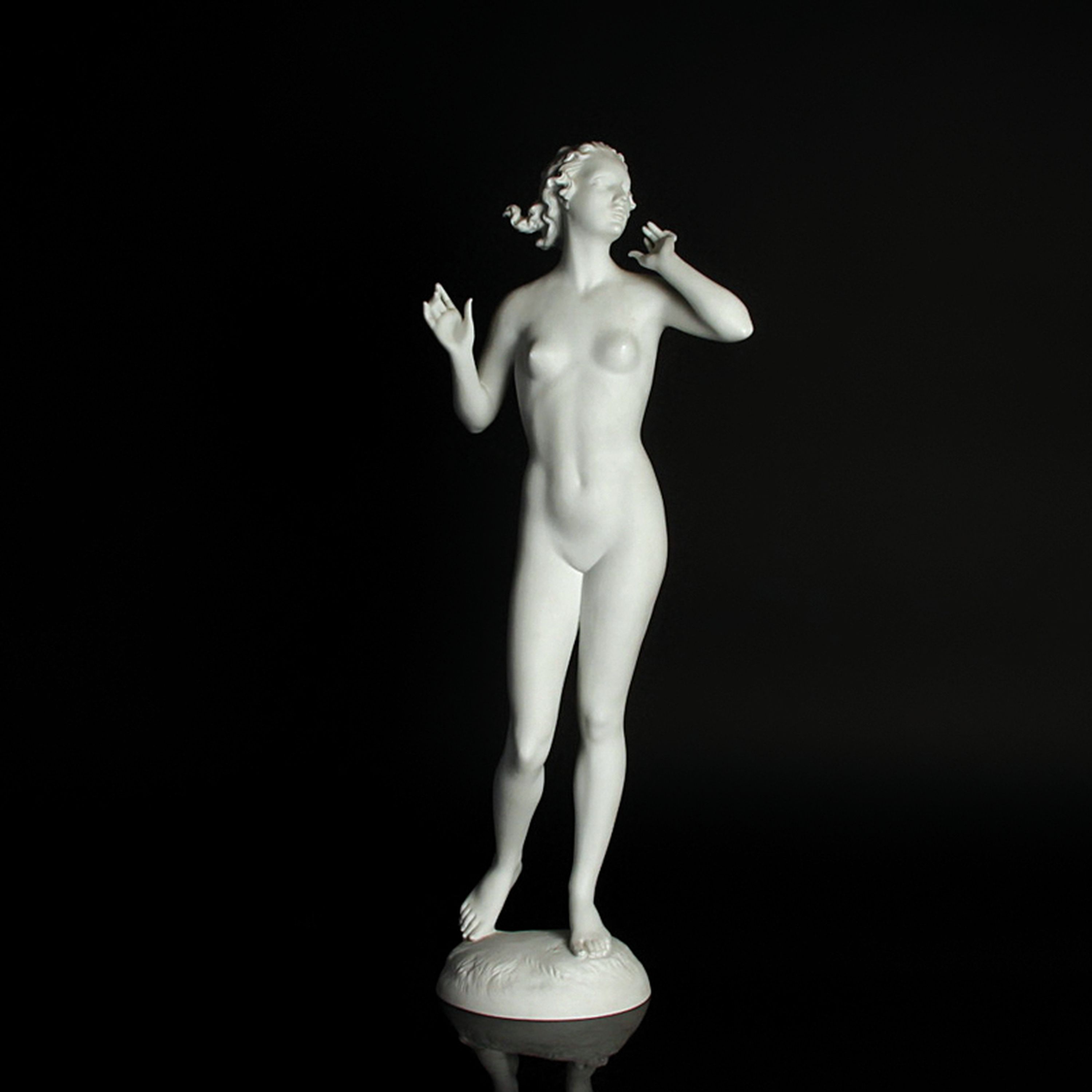 Große stehende Porzellanfigur, "Echo" Rosenthal, Entwurf Max Hermann Fritz um 1935, Rosenthal Plössberg Germany, stehender Frauenakt, ...