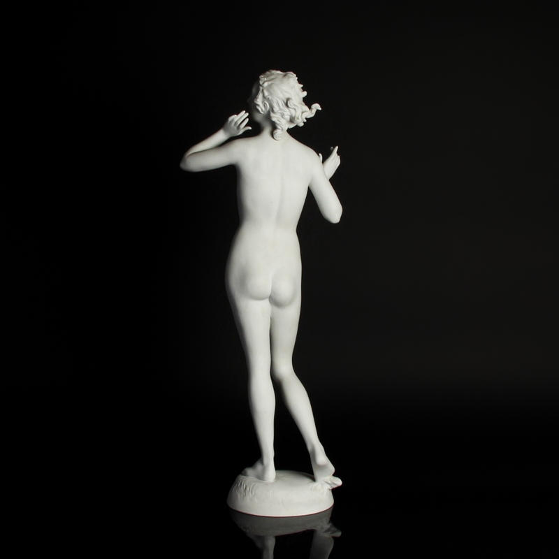 Detail c: Große stehende Porzellanfigur, "Echo" Rosenthal, Entwurf Max Hermann Fritz um 1935, Rosenthal Plössberg Germany, stehender Frauenakt, ...