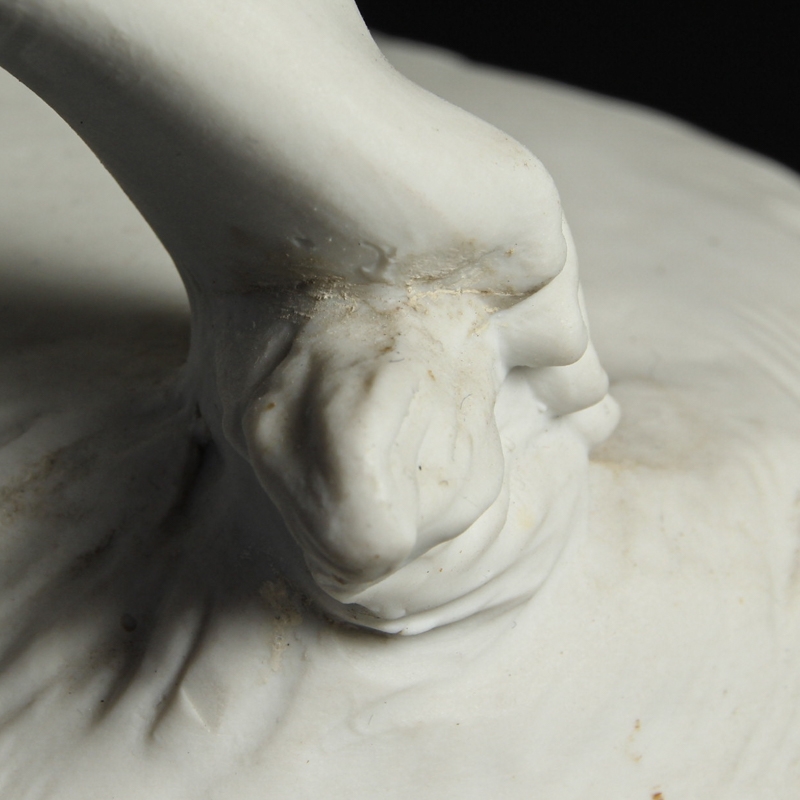 Detail g: Große stehende Porzellanfigur, "Echo" Rosenthal, Entwurf Max Hermann Fritz um 1935, Rosenthal Plössberg Germany, stehender Frauenakt, ...
