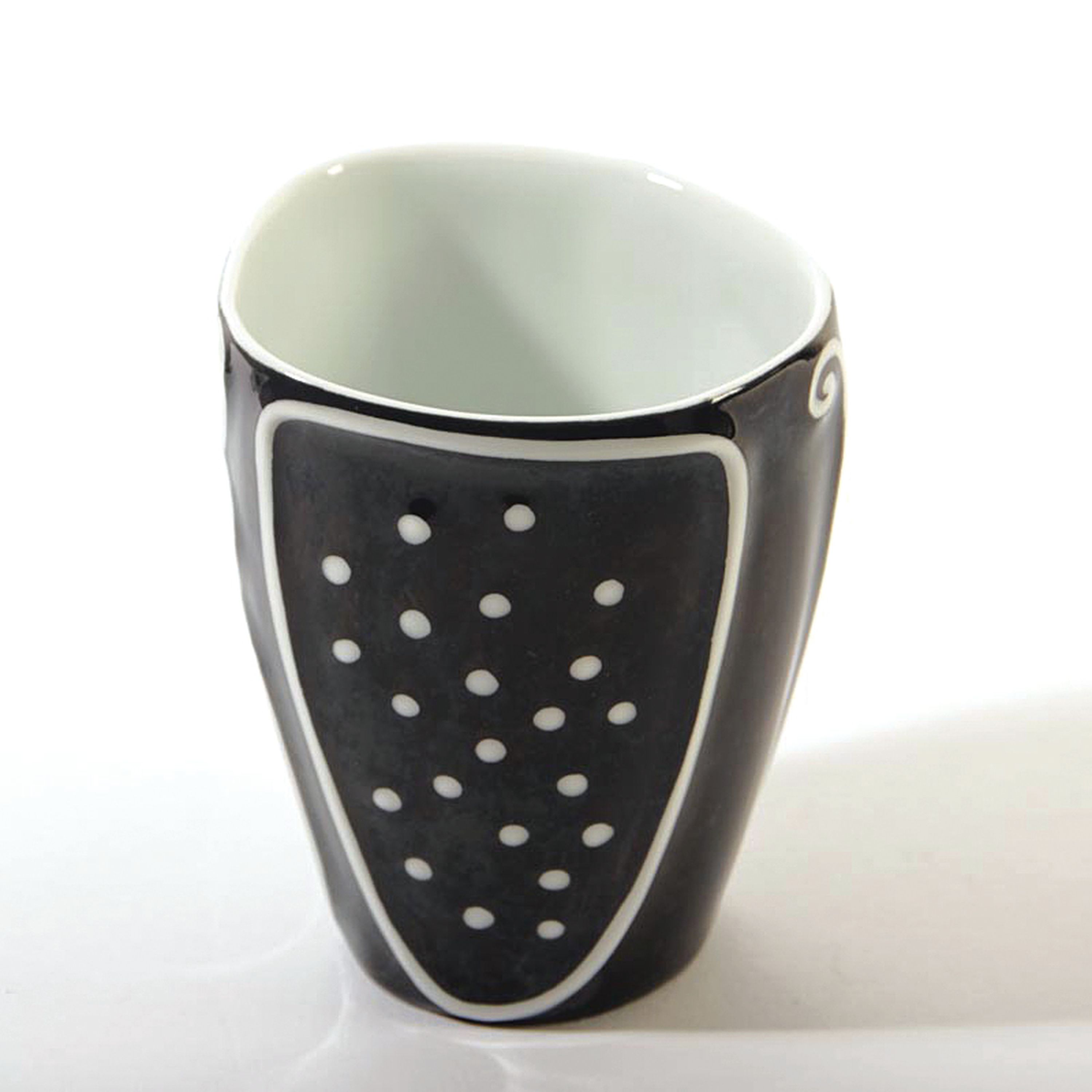 Detail a: Design-Becher/Vase, Entwurf Beate Kuhn, Rosenthal, 50er Jahre, Becherform mit umlaufendem reliefiertem Dekor, schwarzgrundig mit ausgespartem weißem ...