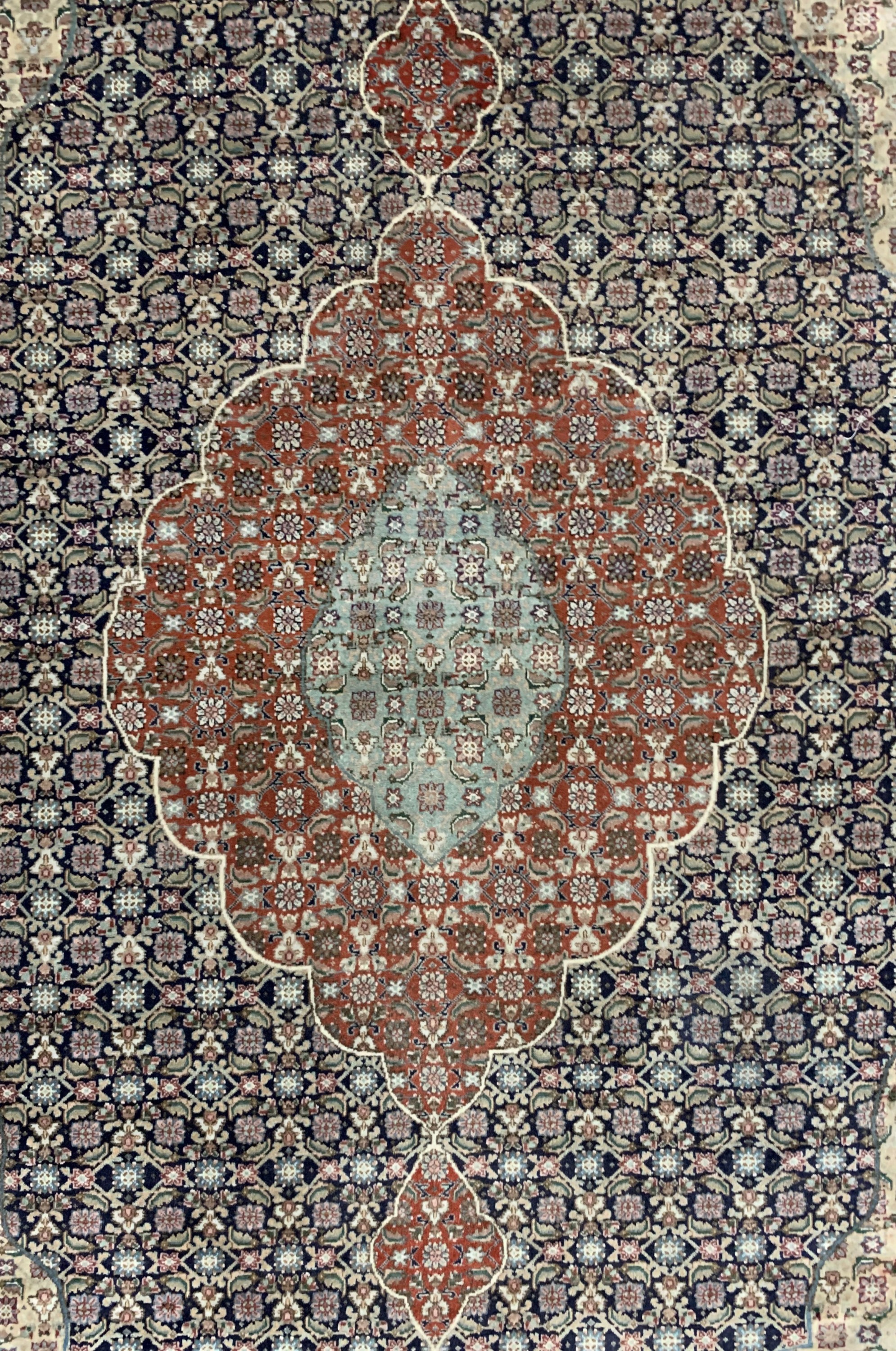 Detail c: Täbriz fein(50 Raj), Persien, Mitte 20.Jhd,Korkwolle auf Baumwolle, ca. 285 x 210 cm, EHZ: 2