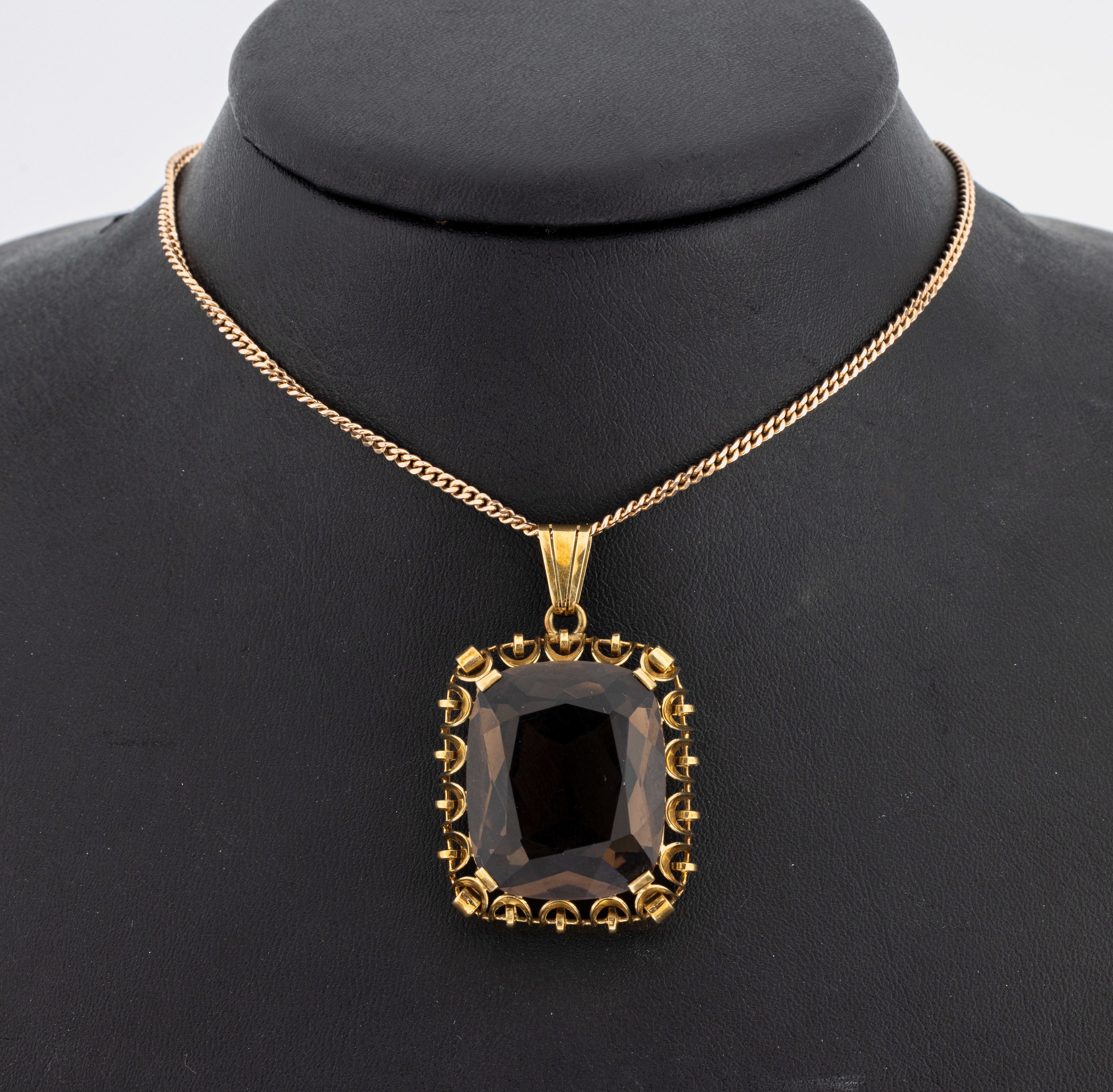 14 kt Gold Rauchquarz-Anhänger, GG 585/000,Rauchquarz im Treppenschliff ca. 34.00 ct, an Kette, RoseG 585/000, L. ca. 60 cm, Federringschließe, ...