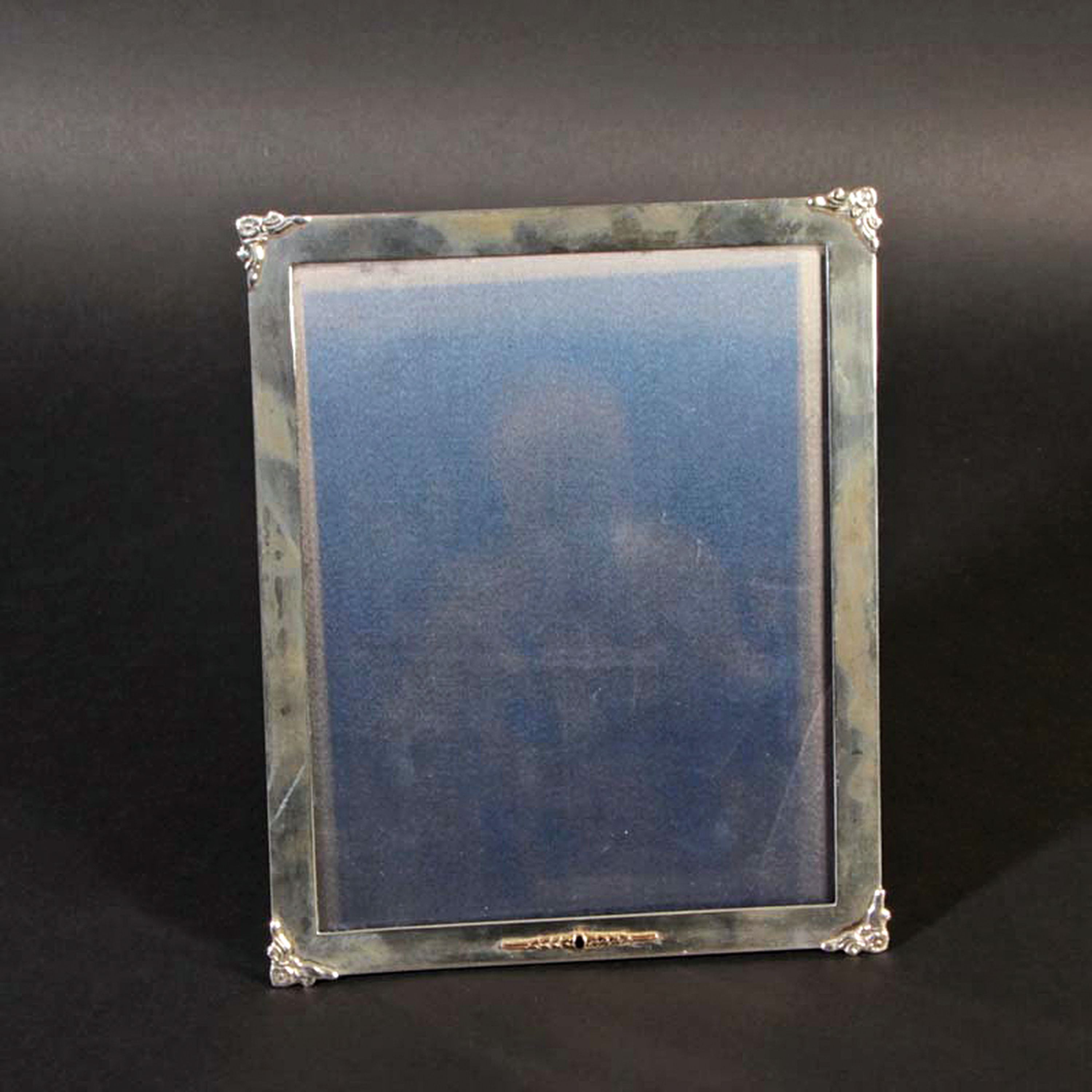 Russischer Bilderrahmen um 1900/10, 84er Silber, aufgelegte goldene oder vergoldete Applikation mit Stein, blauer Stoffbezug ausgeblichen, ca. 20 x ...