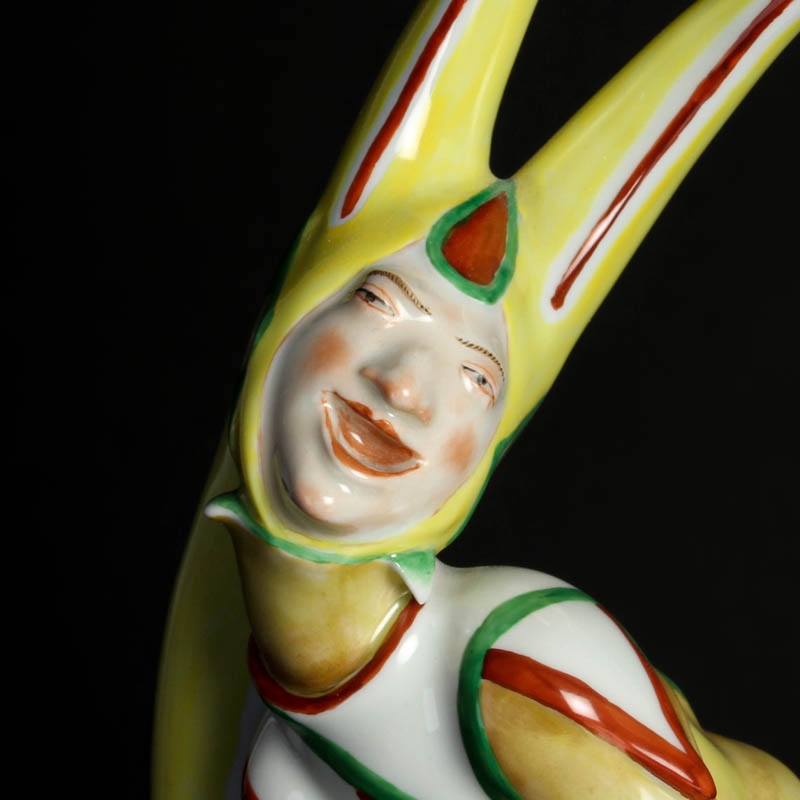 Detail a: Porzellanfigur "Narrenspiel", Aelteste Volkstedt, Entw. Mauritius Pfeiffer um 1920,Porzellan, farbig satffiert, Former-Bez. Hollosi, ...