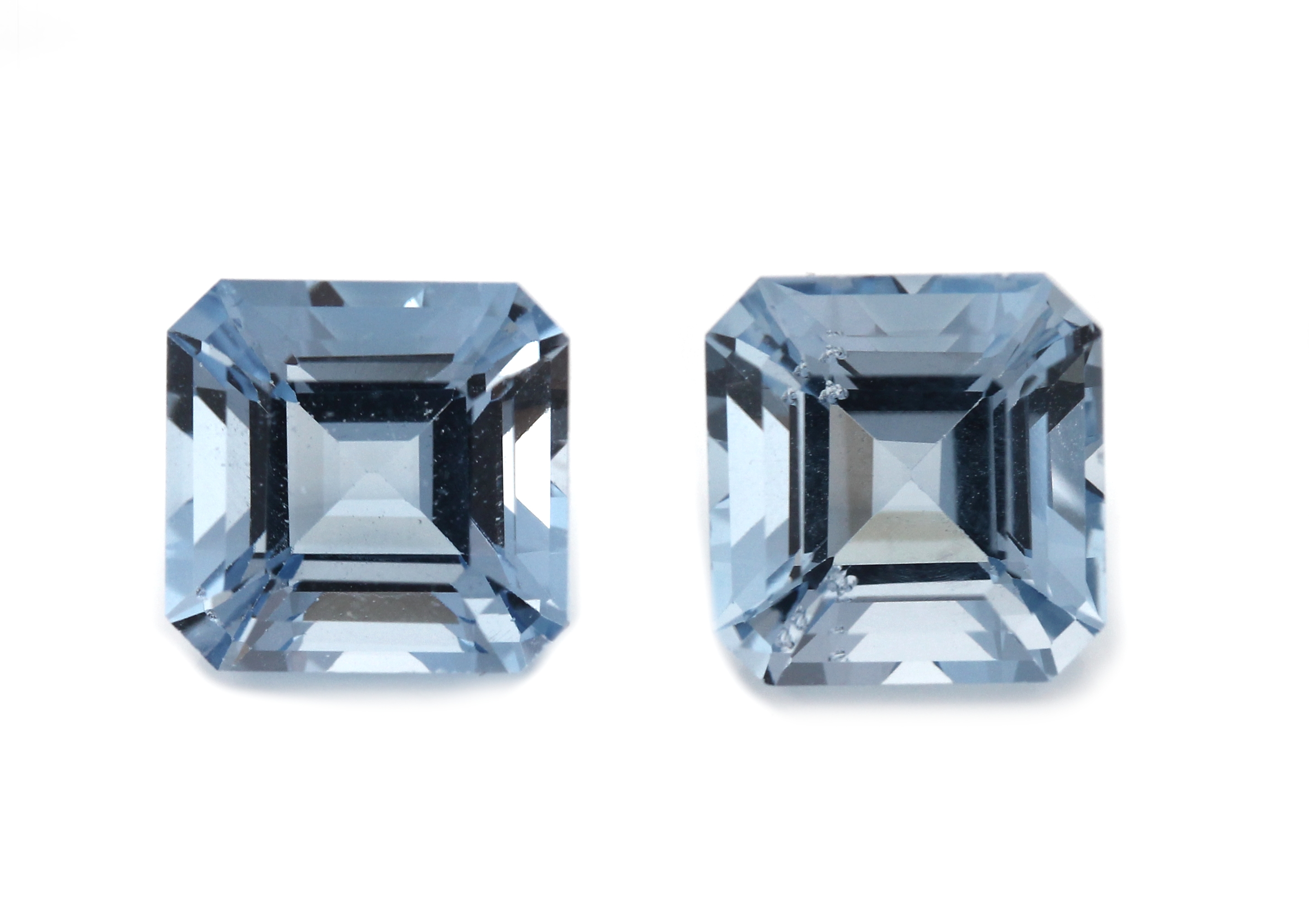 Lot 2 lose Aquamarine, zus. ca. 8.33 ct, Assher-Cut
