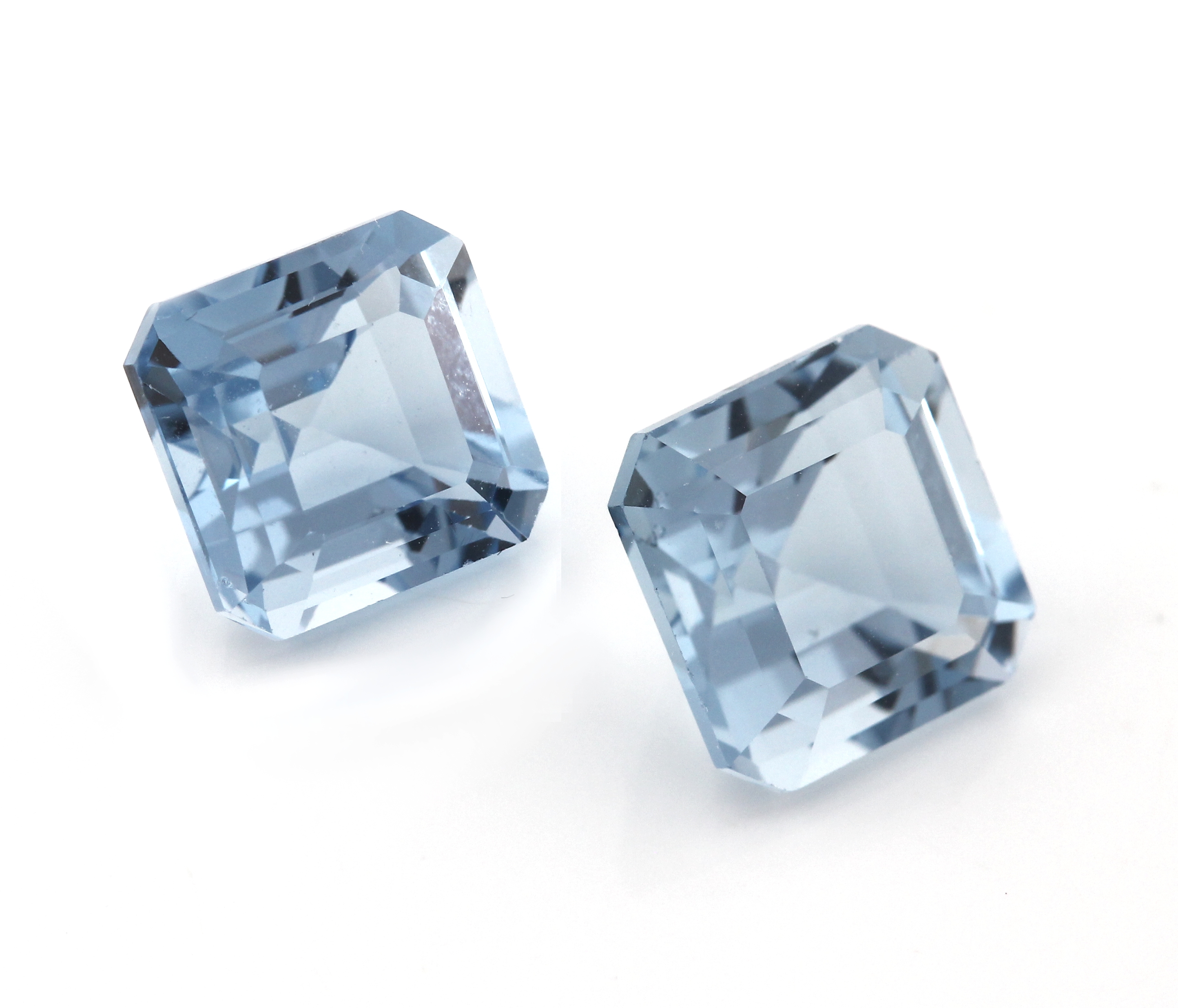 Detail a: Lot 2 lose Aquamarine, zus. ca. 8.33 ct, Assher-Cut