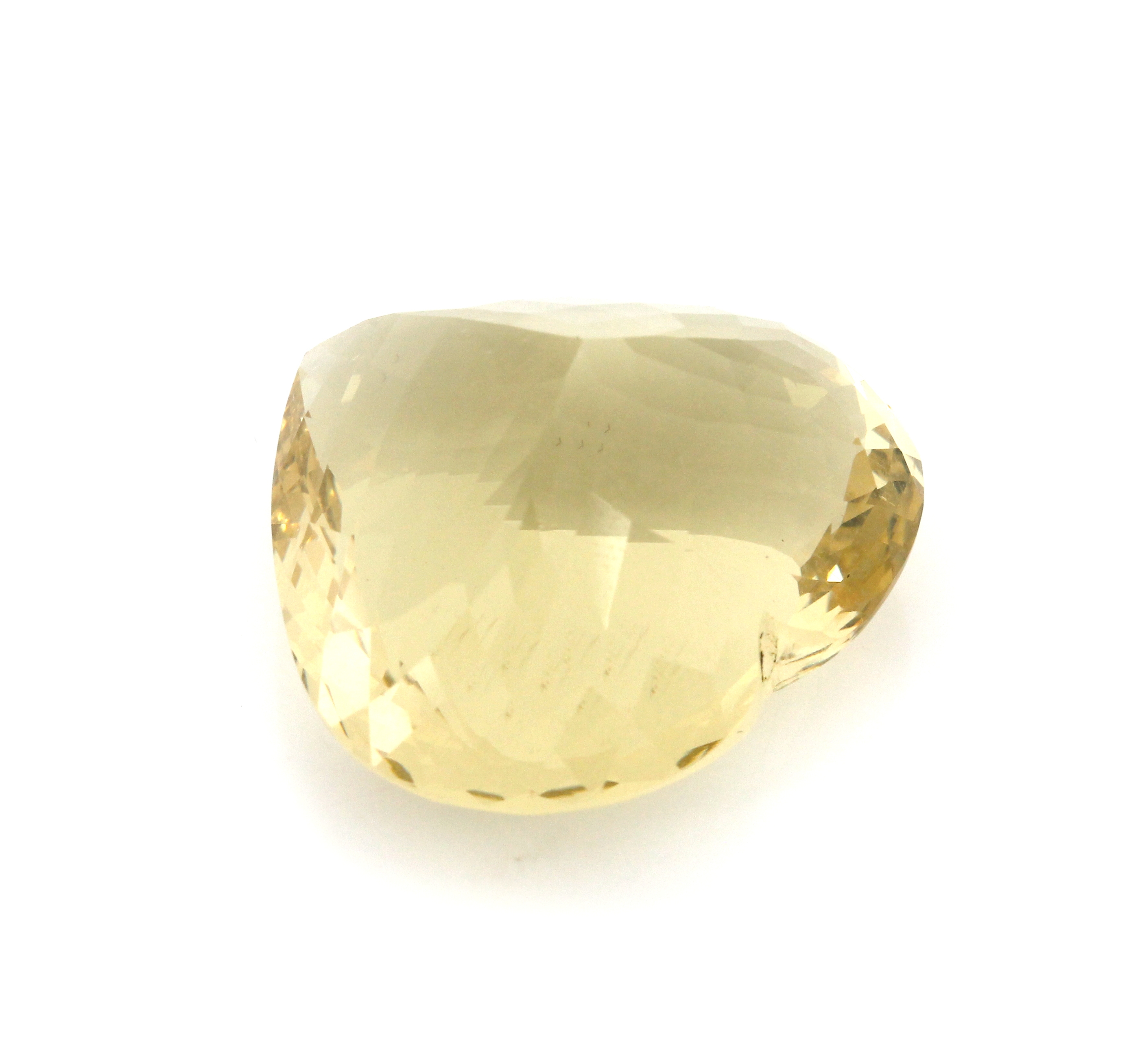 Detail a: Loser Orthoklas, ca. 55.59 ct, facett. Herz, AIG Identification Card anbei